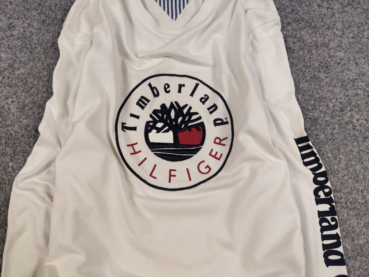 Tommy Hilfiger Timberland x Tommy Hilfiger White Logo long sleeve Top Size US L / EU 52-54 / 3 - 9 Thumbnail
