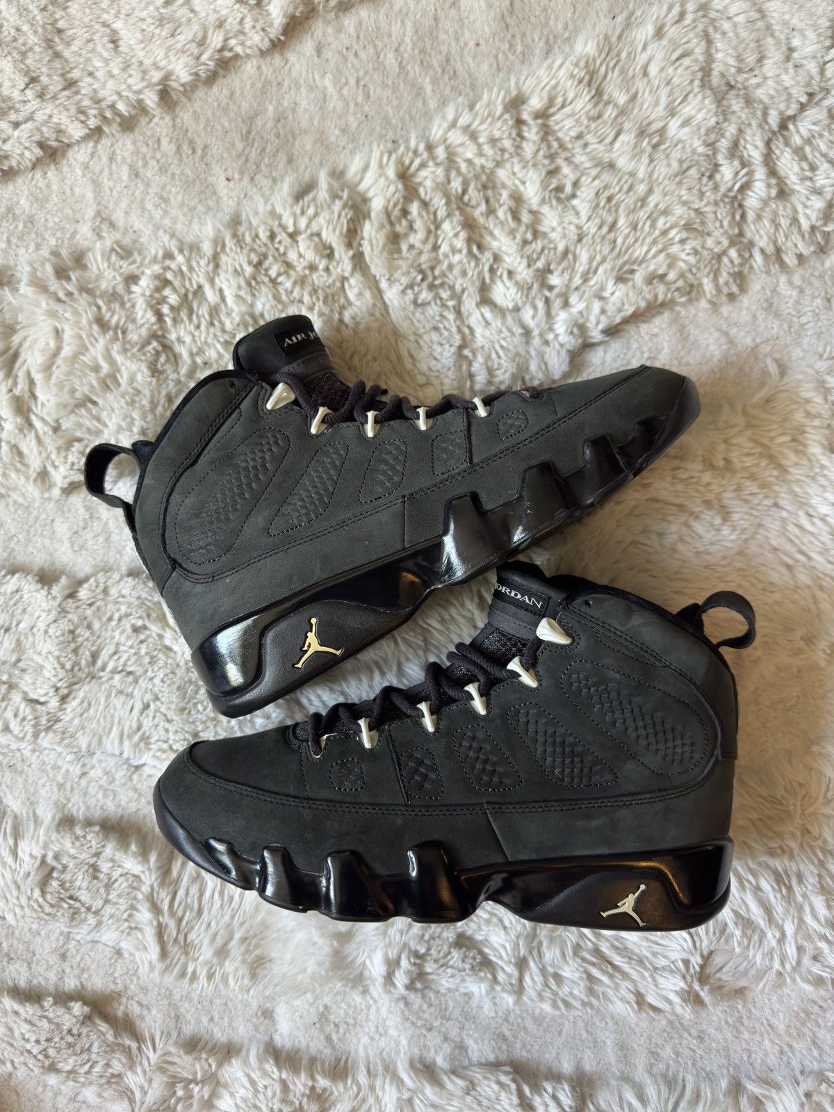 Jordan Brand Air Jordan 9 x Oregon Duck PE Size US 9 / EU 42 - 8 Thumbnail