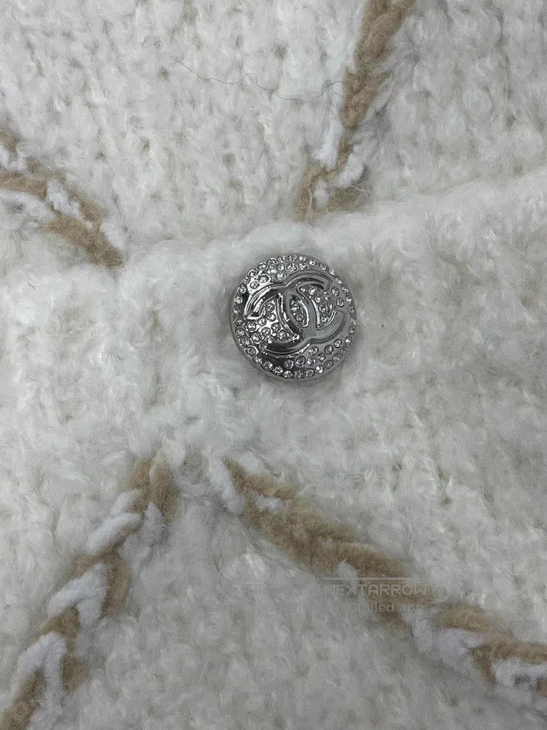 Chanel Chanel Ski series white diamond plaid cashmere jacket Size XXS / US 00 / IT 34 - 2 Thumbnail