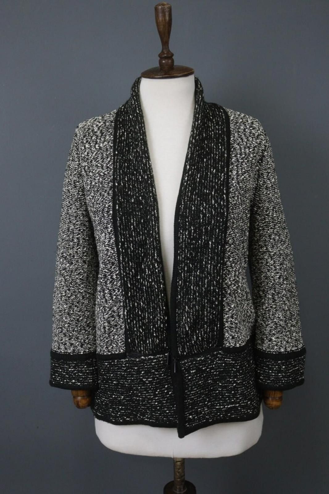 Karl Lagerfeld Karl Lagerfeld Gray Black Front Cardigan Size XS Size XS / US 0-2 / IT 36-38 - 1 Thumbnail
