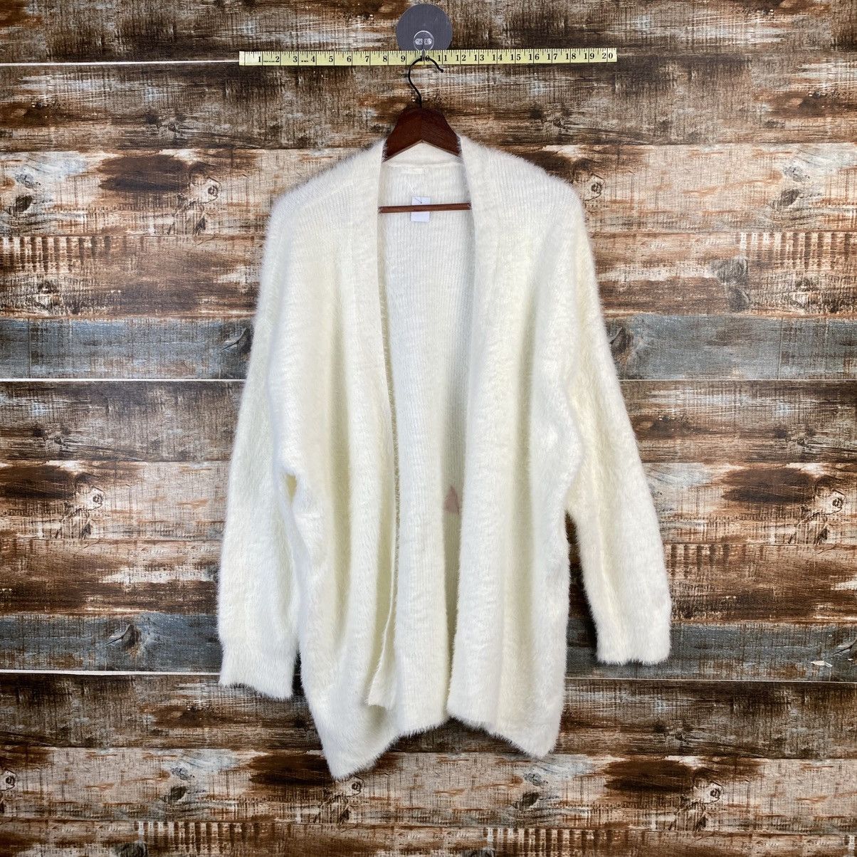 Japanese Brand DL GU White Cardigan Fur shaggy Knitwear #C1089 Size L / US 10 / IT 46 - 1 Thumbnail