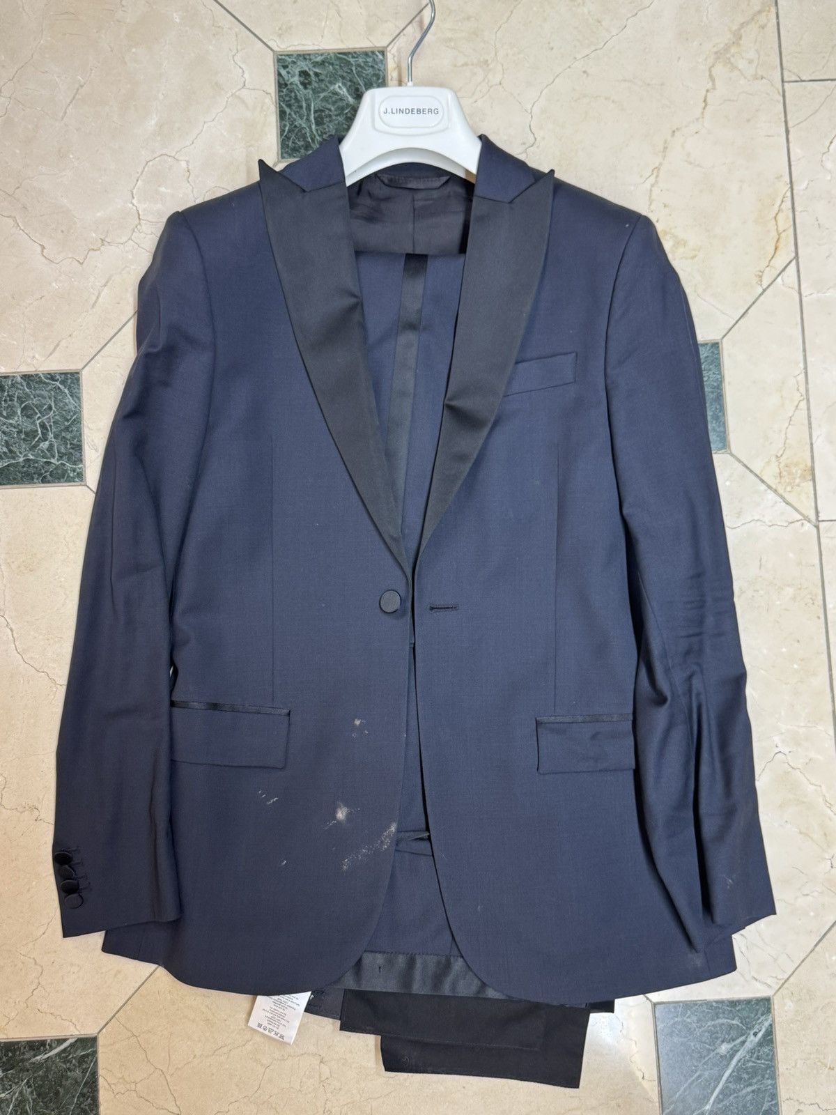 J.Lindeberg J.Lindeberg Fresco Tuxedo – 44R Jacket / 30x29 Pants Size 44R - 1 Thumbnail