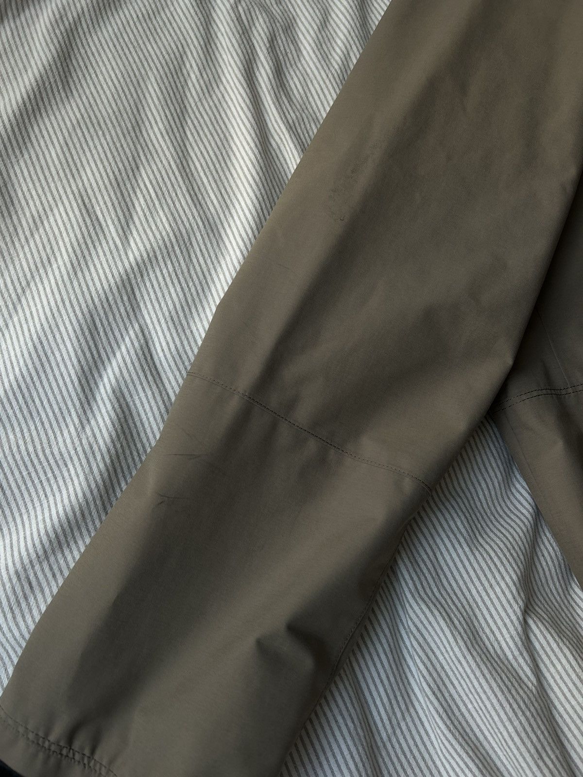 Goldwin (3) Goldwin Taupe Pertex Unlimited 2L Jacket Size US L / EU 52-54 / 3 - 9 Thumbnail