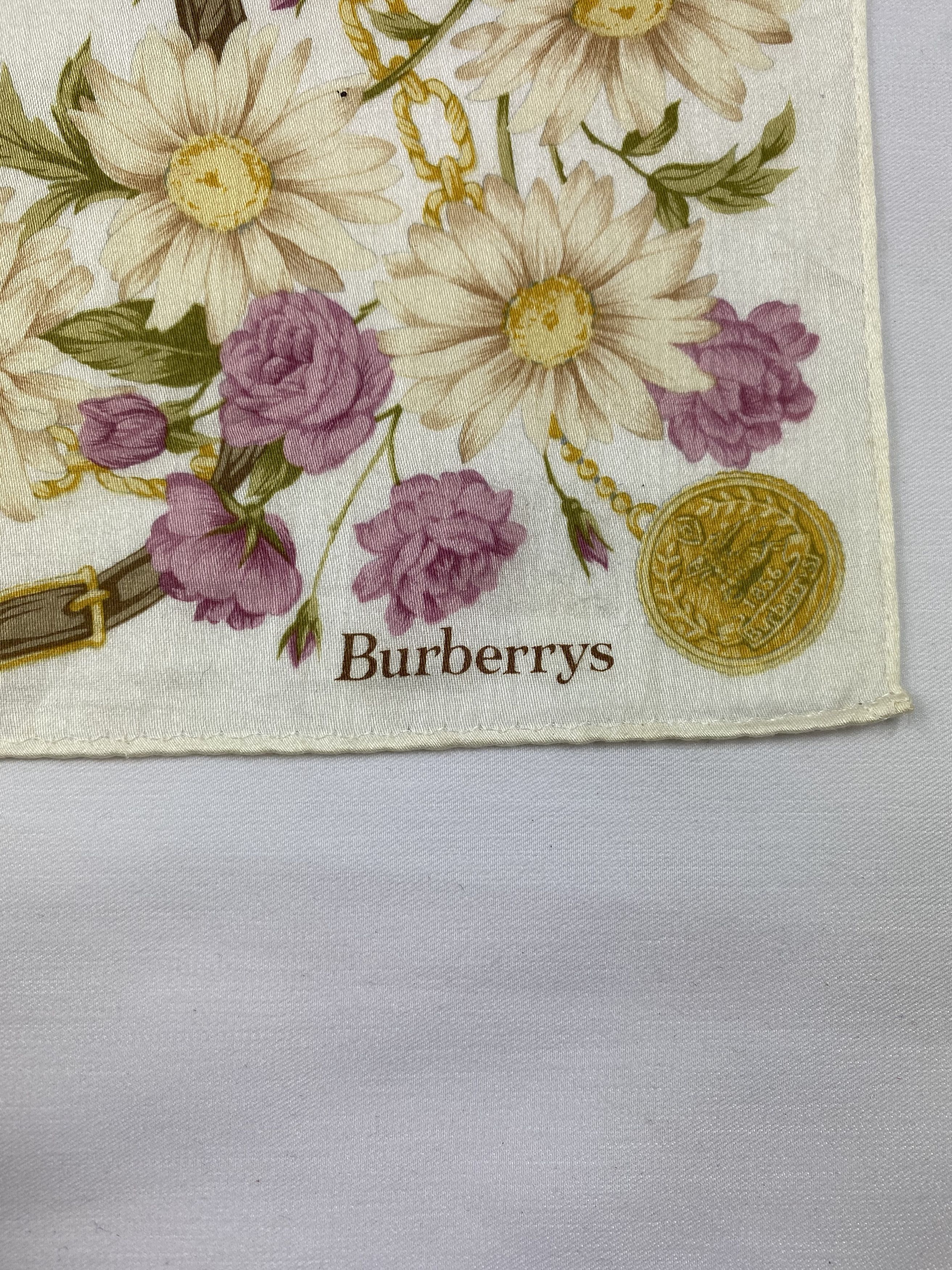 Burberry Burberry Handkerchief / Bandana / Neckerchief Size ONE SIZE - 5 Thumbnail
