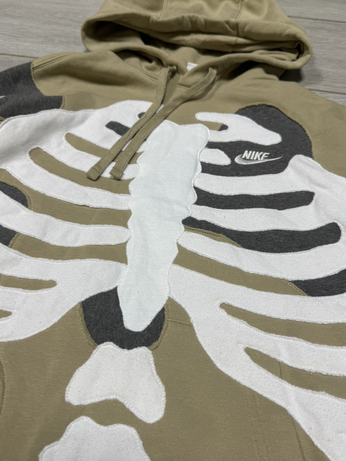 Nike Nike vintage skeleton 1:1 vintage bones hoodie Size US M / EU 48-50 / 2 - 5 Thumbnail