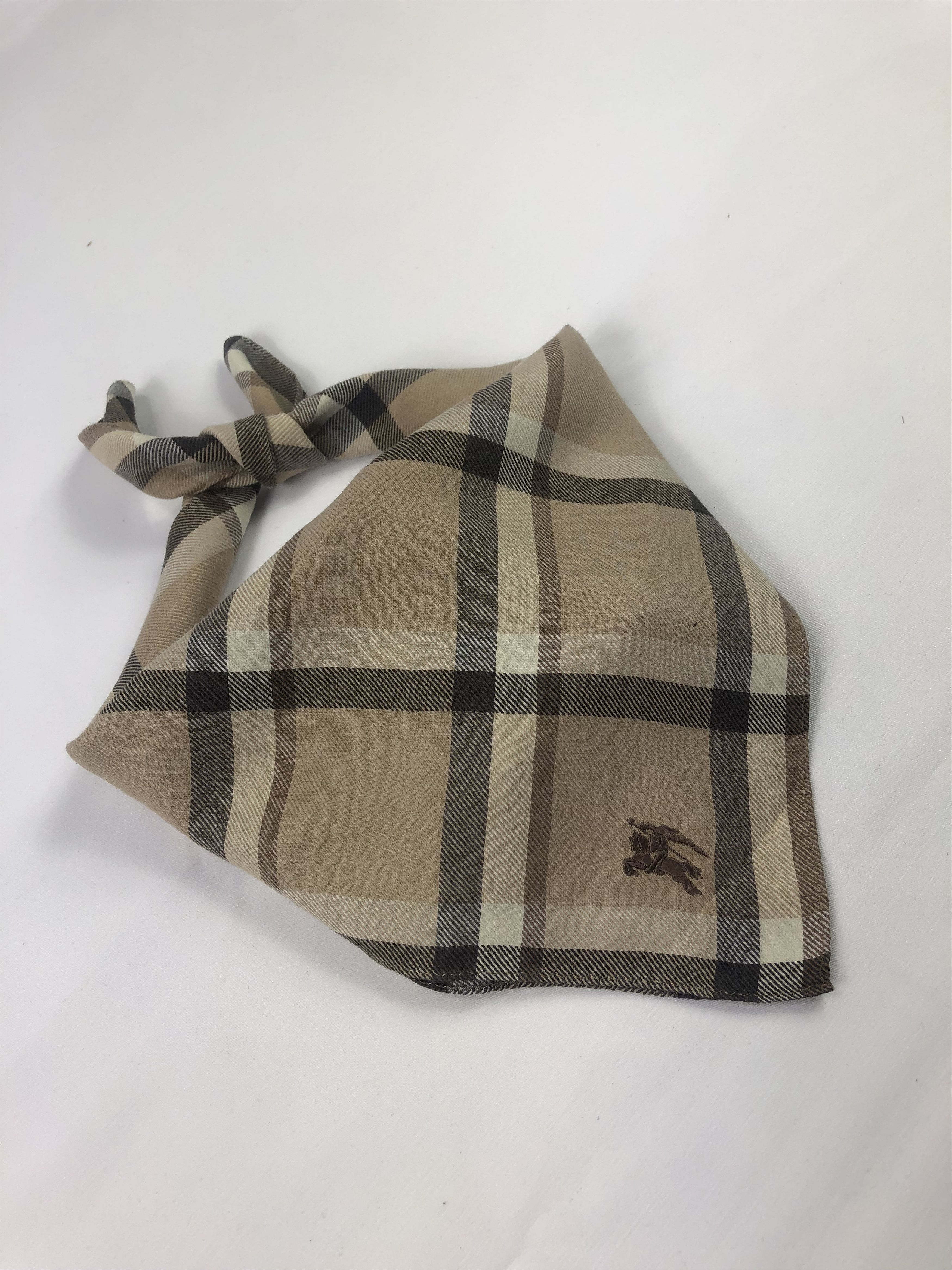 Burberry Burberry Handkerchief / Bandana / Neckerchief / Headscarf Size ONE SIZE - 2 Thumbnail
