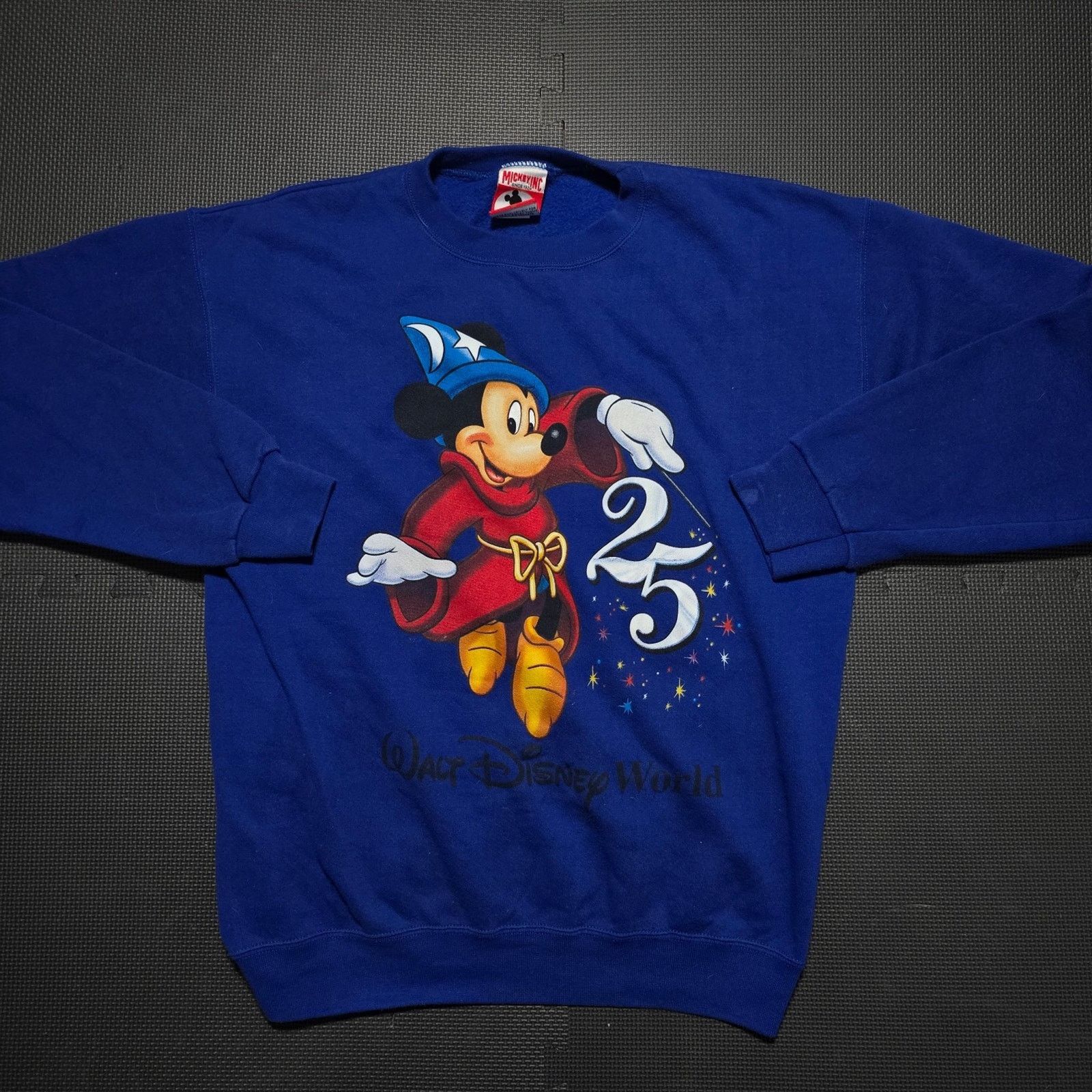 Disney Vintage 90s mickey mouse sweater Size US L / EU 52-54 / 3 - 1 Thumbnail