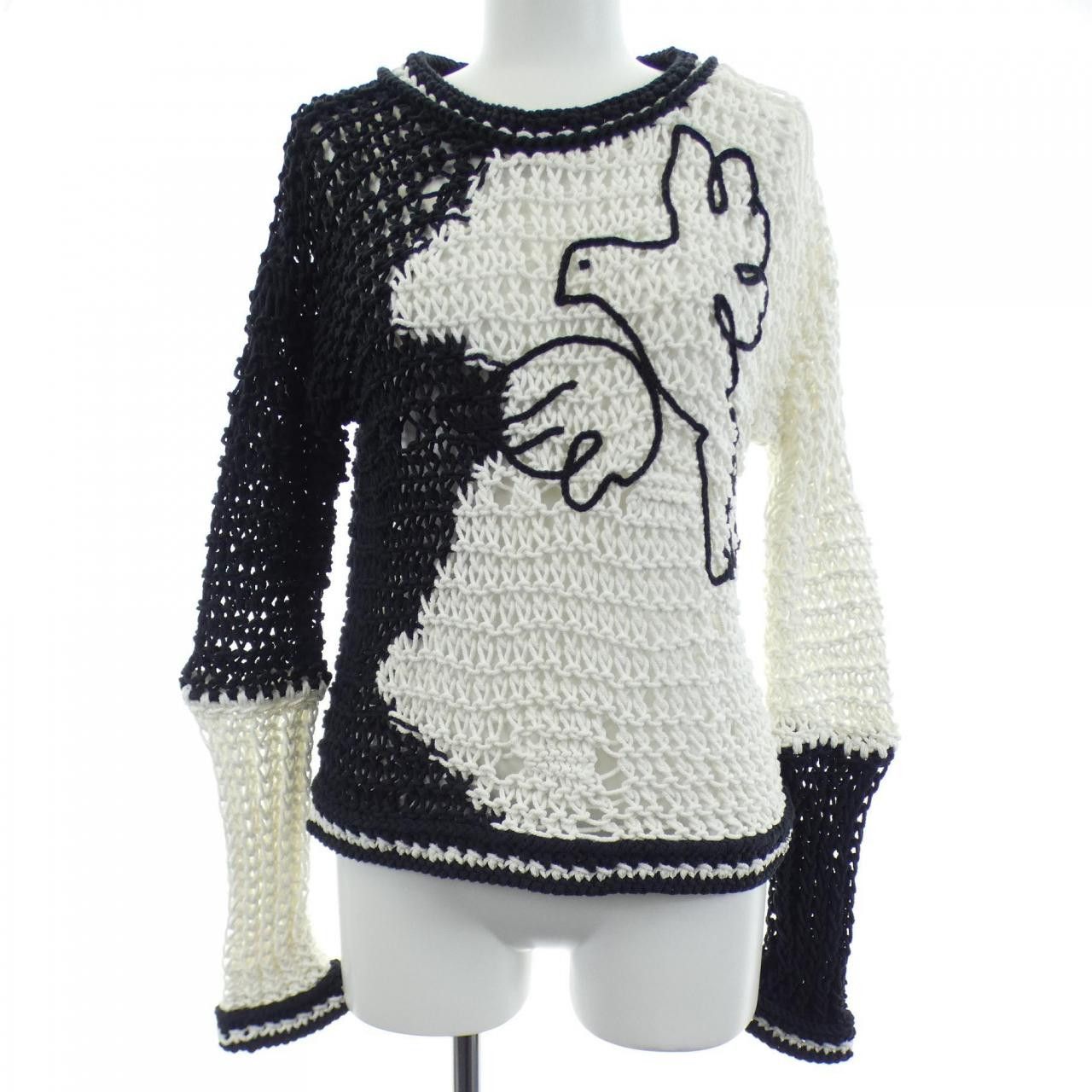 Chanel Chanel Chanel Top Others Tops P72091K10355 DUTY FREE for USA Size ONE SIZE - 1 Thumbnail
