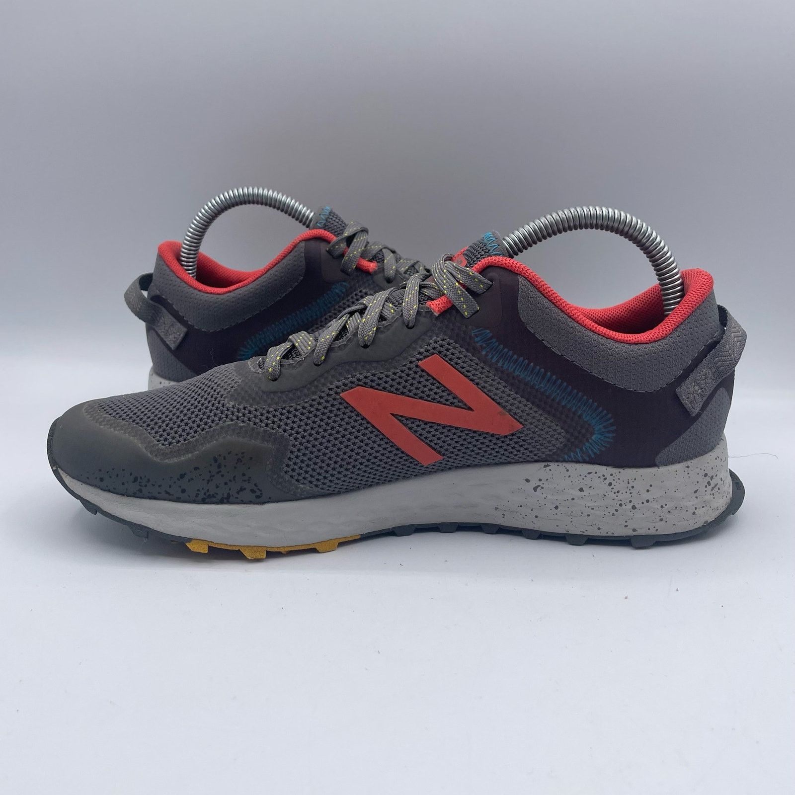 New Balance New Balance FF Arishi V1 Trail Running Shoes Gray Womens 8.5 Size US 8.5 / IT 38.5 - 6 Thumbnail