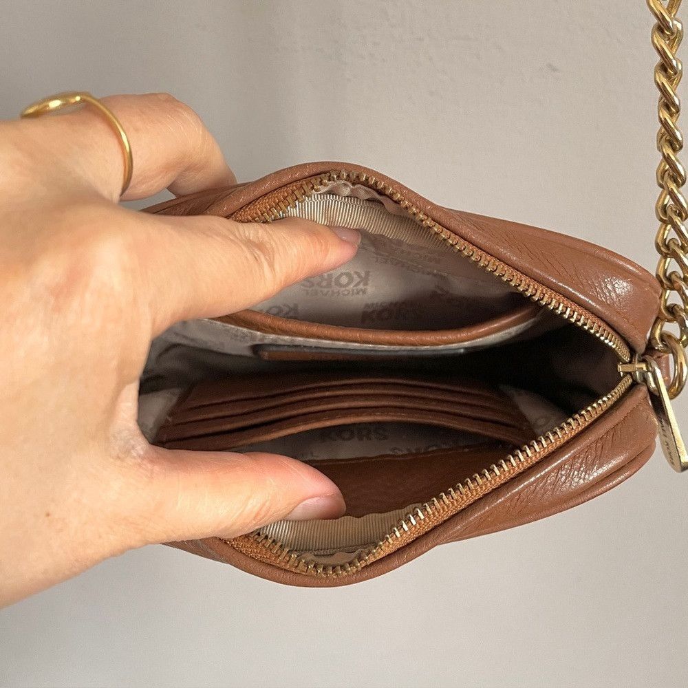 Michael Kors Michael Kors Brown Leather Fulton Crossbody Camera Bag Size ONE SIZE - 5 Thumbnail