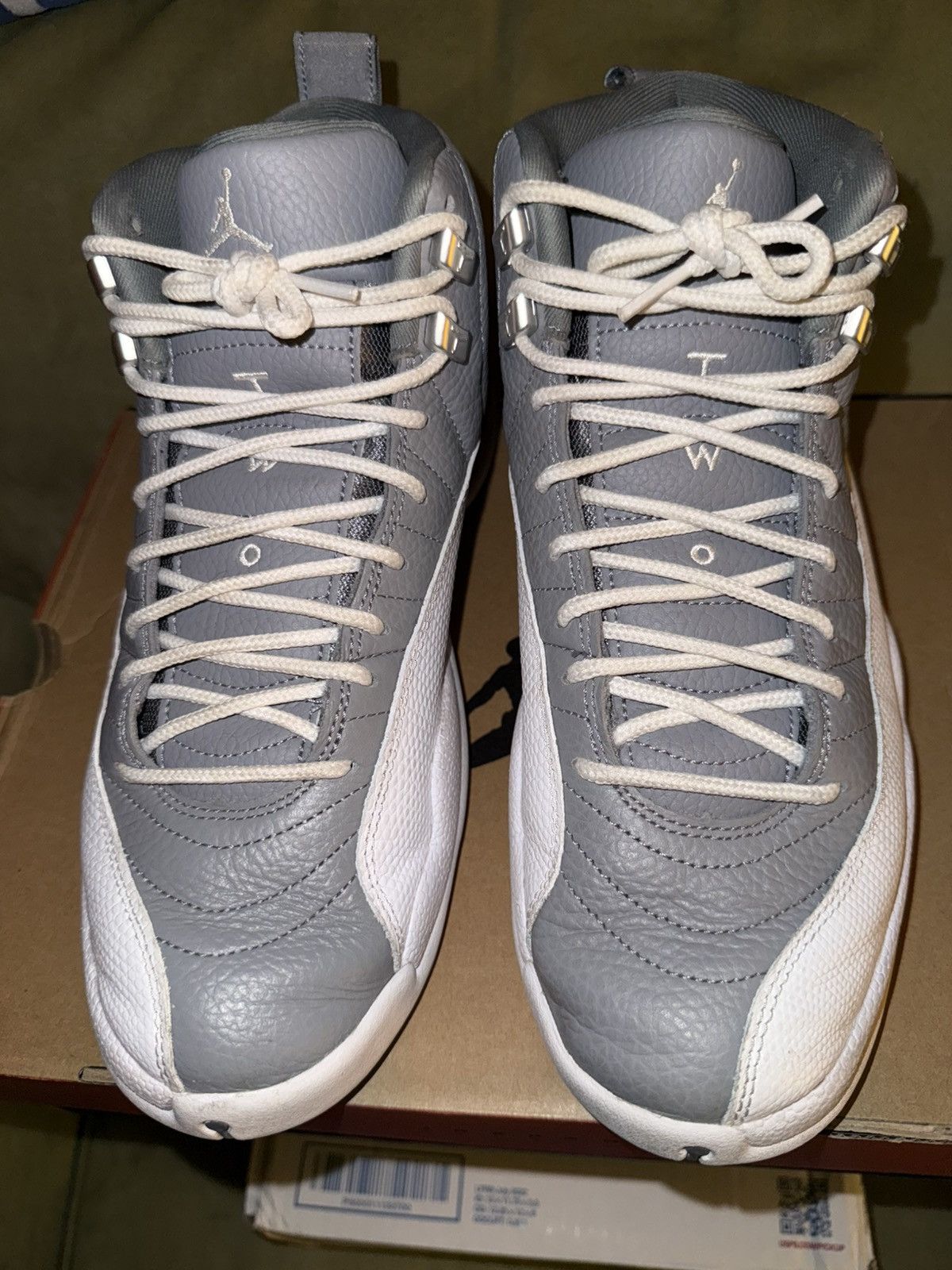 Jordan Brand Air Jordan 12 Stealth Retro cool grey OG Box size 10.5 EXC! Size US 10.5 / EU 43-44 - 8 Thumbnail