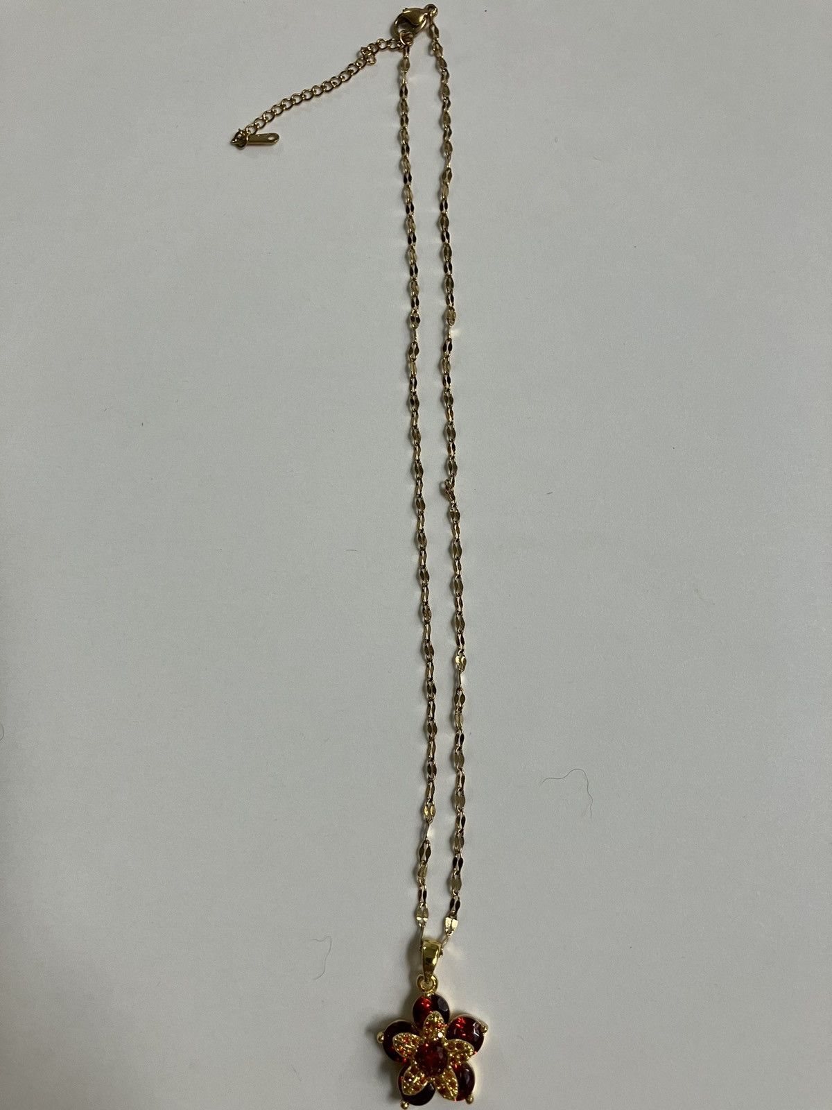 Handmade Gold Red Flower Crystal Star Fidget Necklace Size ONE SIZE - 2 Thumbnail