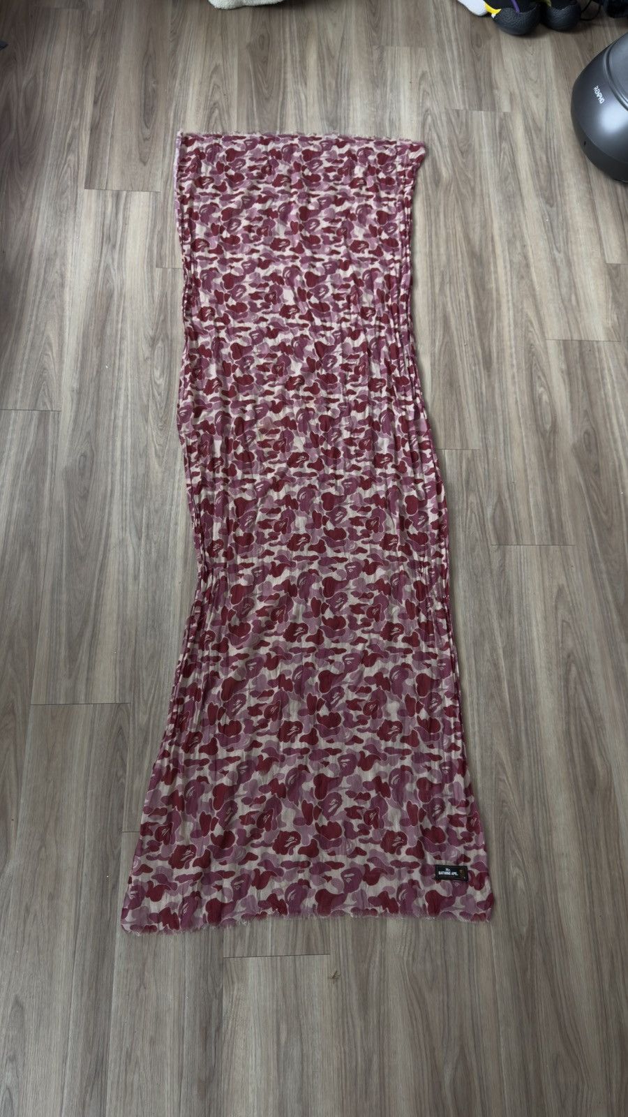 Bape Bape Silk Scarf Red Size ONE SIZE - 1 Thumbnail