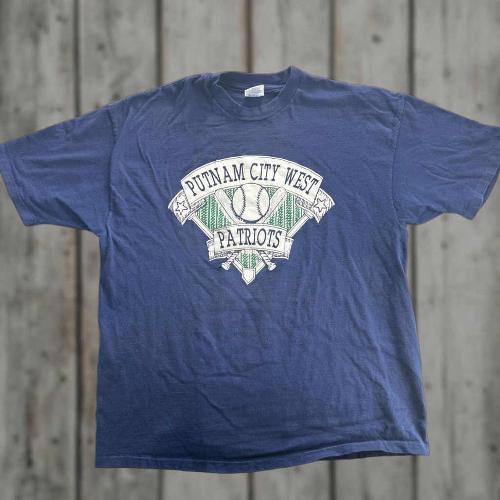 Hanes VINTAGE Putnam City West Patriots T-Shirt Mens 2XL Cotton Short Sleeve Baseball Graphic Print Navy Blue Sports School Fans Size US XXL / EU 58 / 5 - 1 Thumbnail