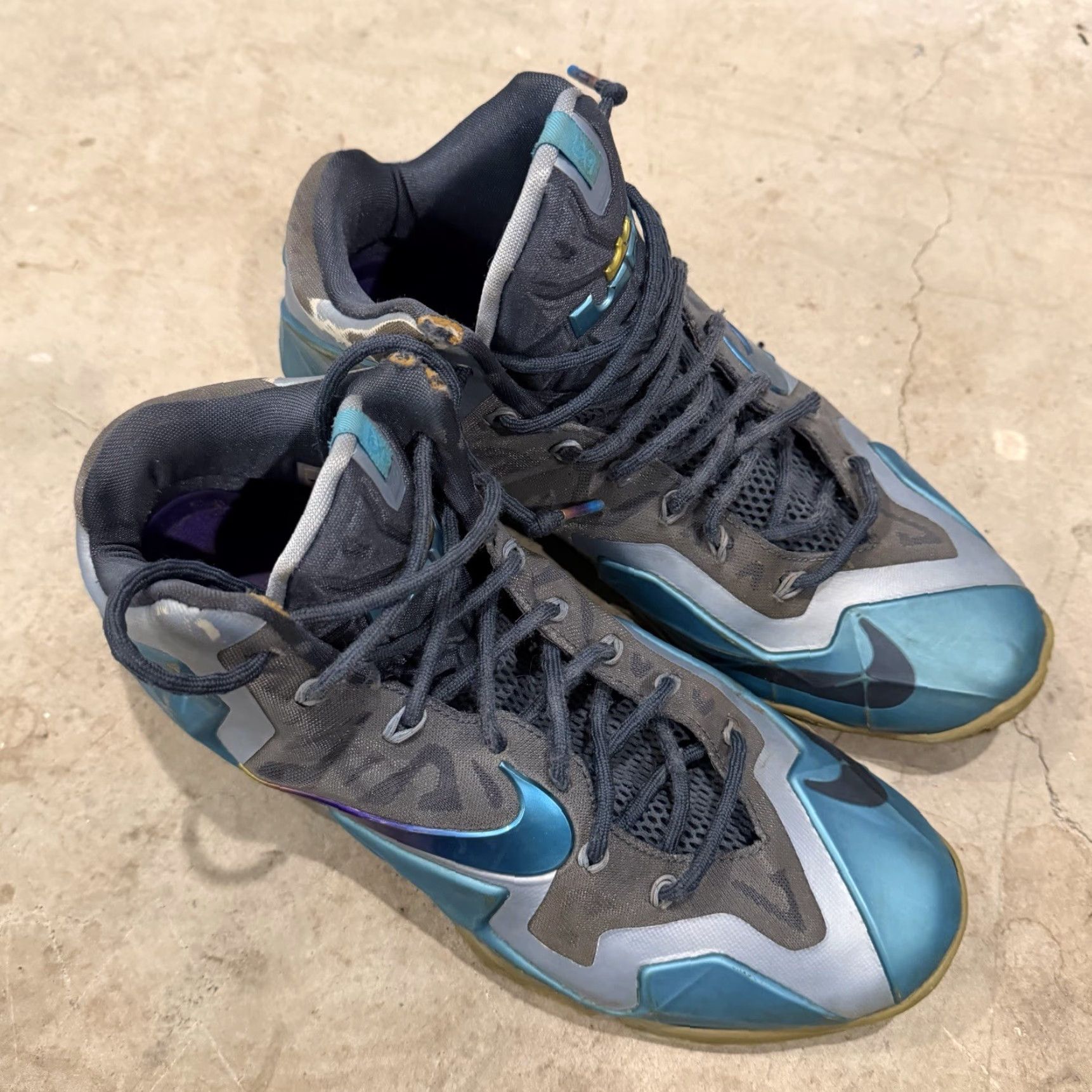Nike Nike LeBron 11 XII Gamma Blue Armory Slate 616175-401 Sz 11.5 Basketball Nike LeBron Sneaker Men 2013 Colorful Logo Cushioned Performance High Top Size ONE SIZE - 2 Thumbnail