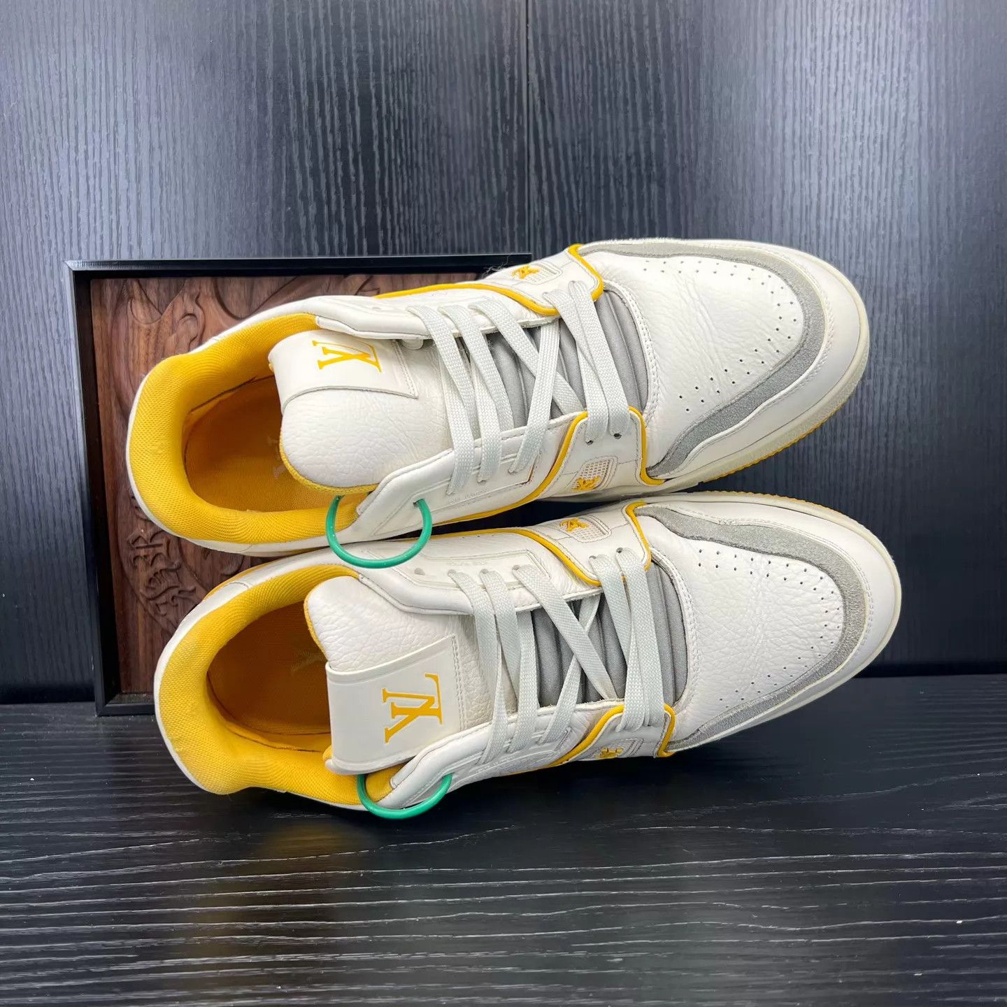 Louis Vuitton LV Trainer White & Yellow 7 / 41 Near New Size US 8 / EU 41 - 5 Thumbnail
