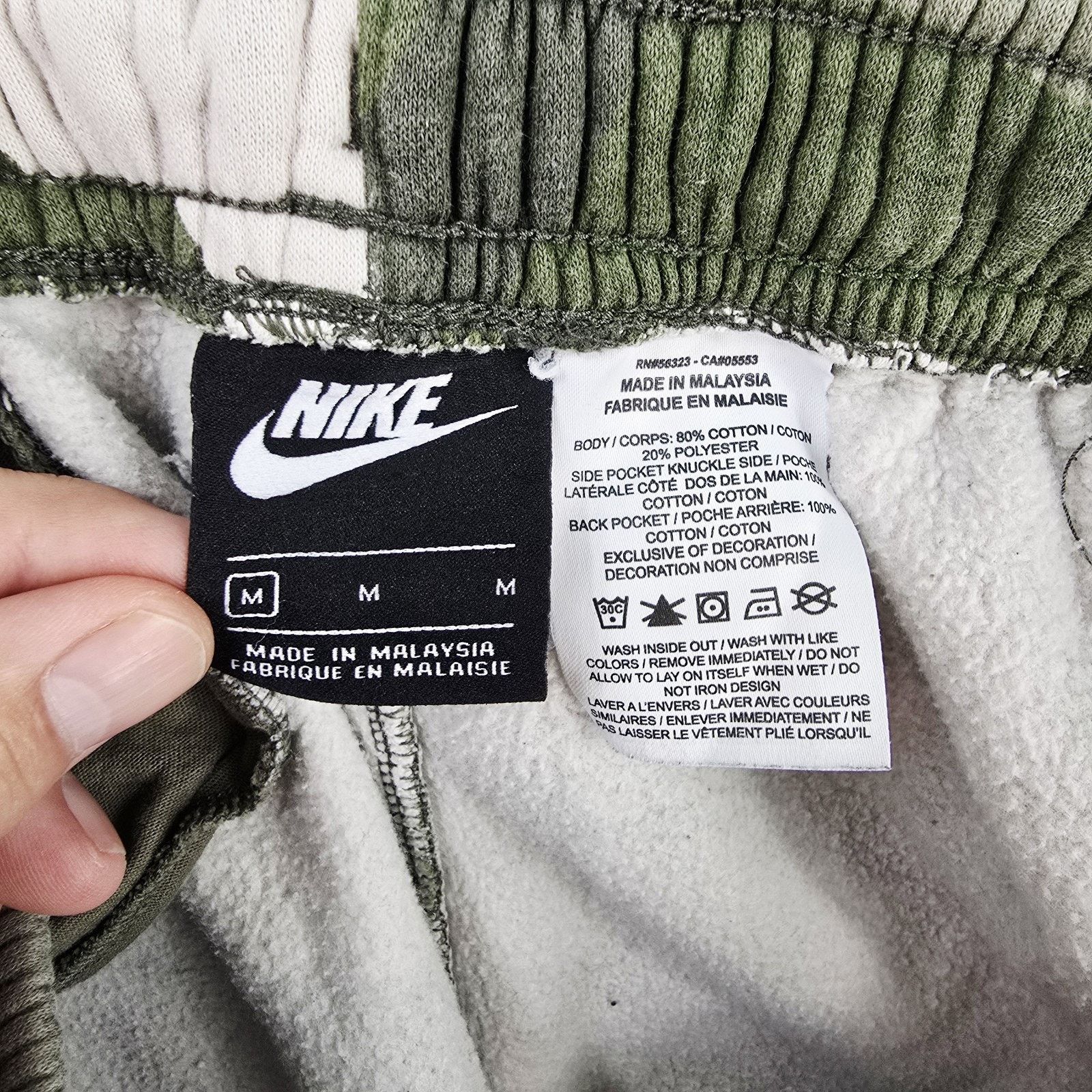 Nike Nike Sportswear Club Fleece Shorts Mens Medium Green Camo Size US 34 / EU 50 - 8 Thumbnail