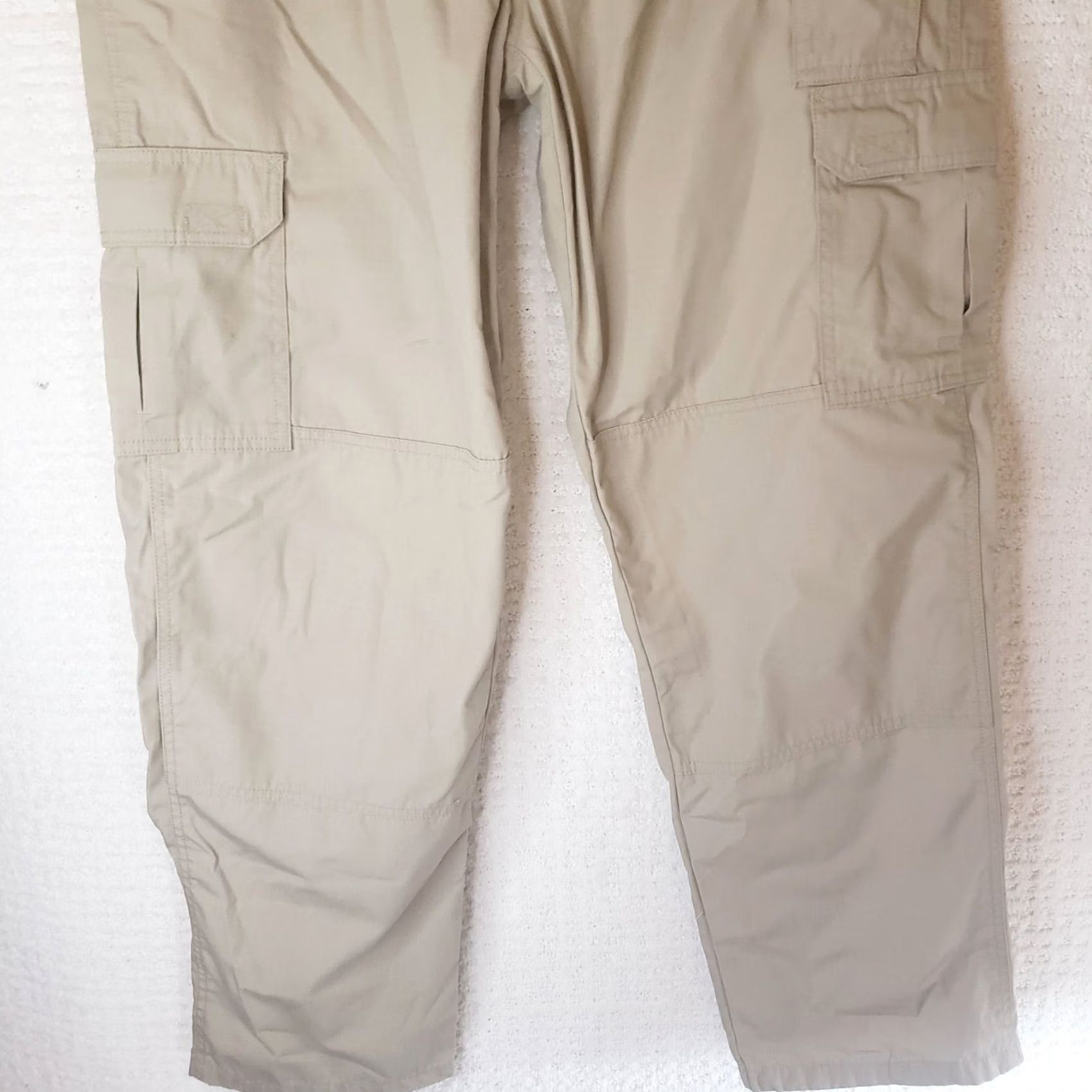 Vintage 5.11 Tactical Pants Mens 36x32 Beige Cargo Patrol 511 Military Shooting Pants Regular 36 Beige Army Outdoor Cargo Pocket Elastic Waist Pockets Logo Size US 36 / EU 52 - 2 Thumbnail