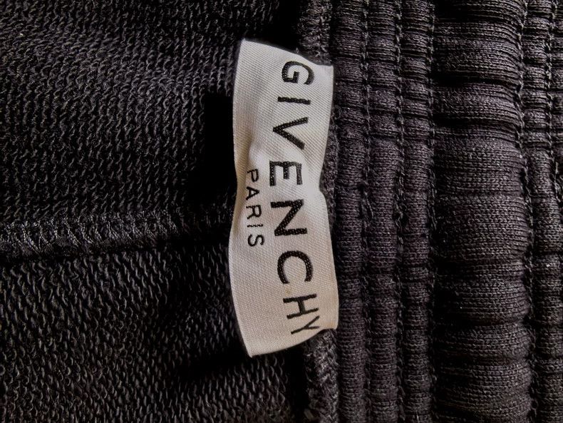 Givenchy Givenchy Size LBlack Shorts Size L 2506-Nextarrow Size US 31 - 5 Thumbnail