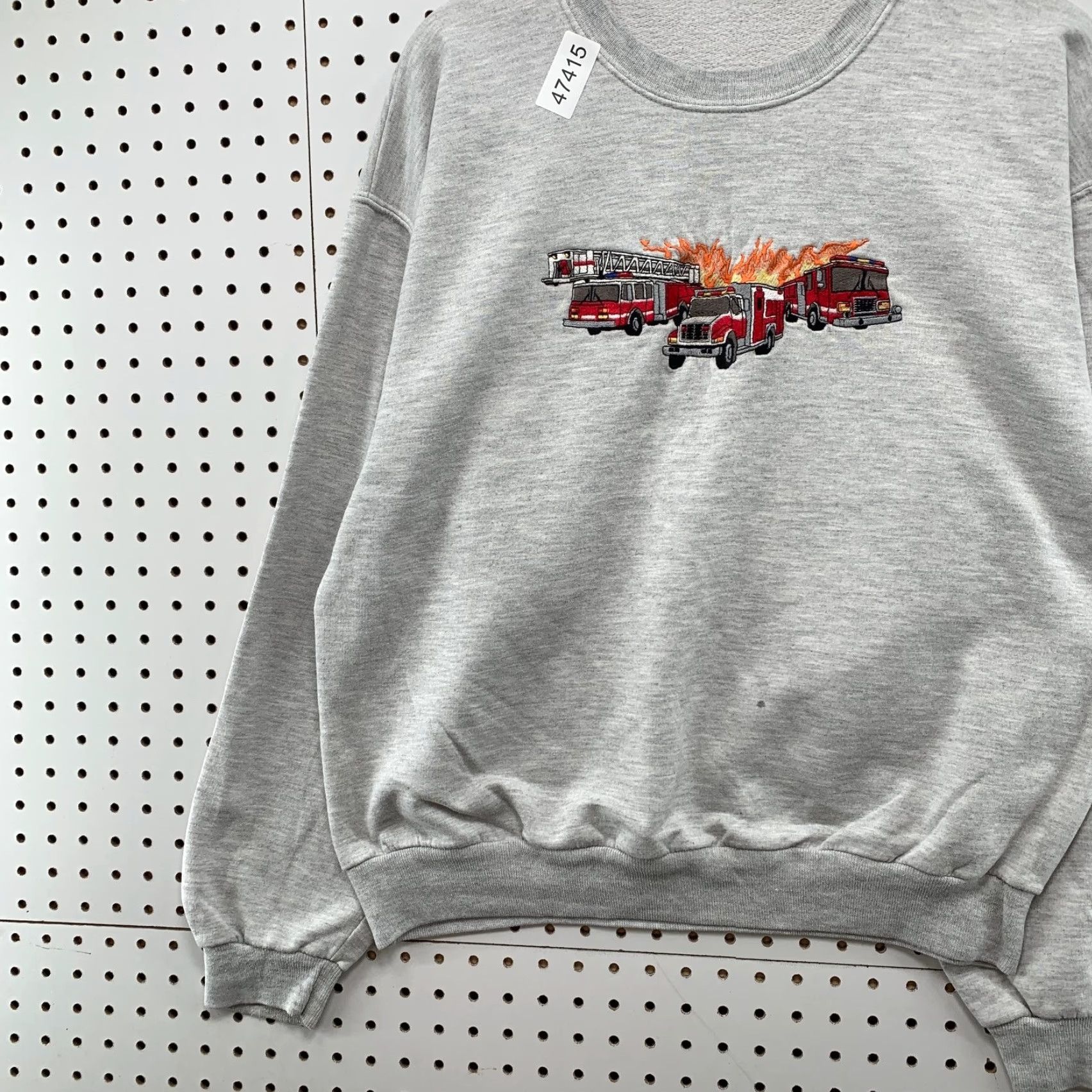 Jerzees Vintage Fire Truck Sweatshirt Mens Large Gray Embroidered Fleece Crewneck Size US L / EU 52-54 / 3 - 5 Thumbnail