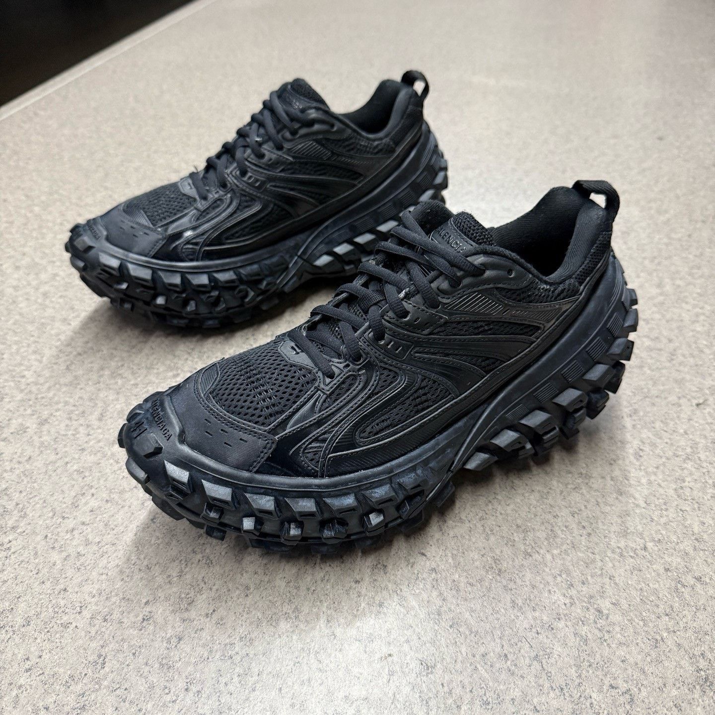 Balenciaga Balenciaga Bouncer Screw Defender Sneaker (Black) | Grailed
