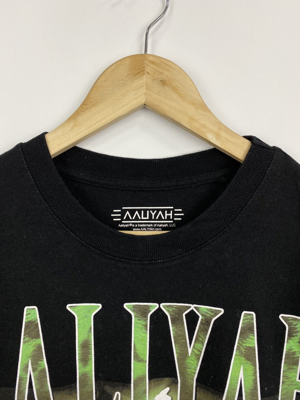 Band Tees × Rap Tees 🤎 Aaliyah Rap t-shirt hype Y2K rare retro Size US L / EU 52-54 / 3 - 5 Thumbnail