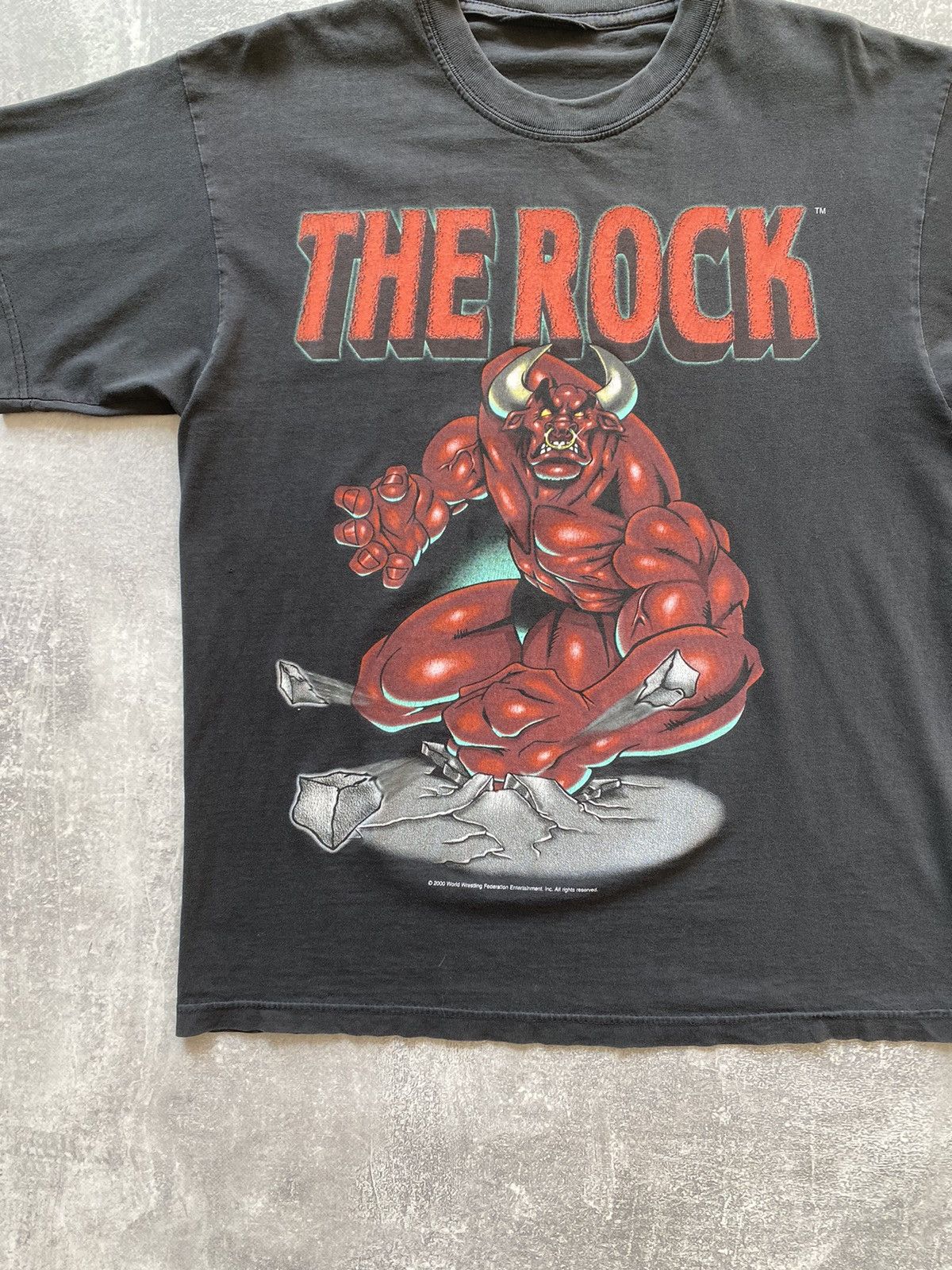 WWE Vintage 2000 The Rock Dwayne Johnson WWE Tee Shirt Size US M / EU 48-50 / 2 - 2 Thumbnail