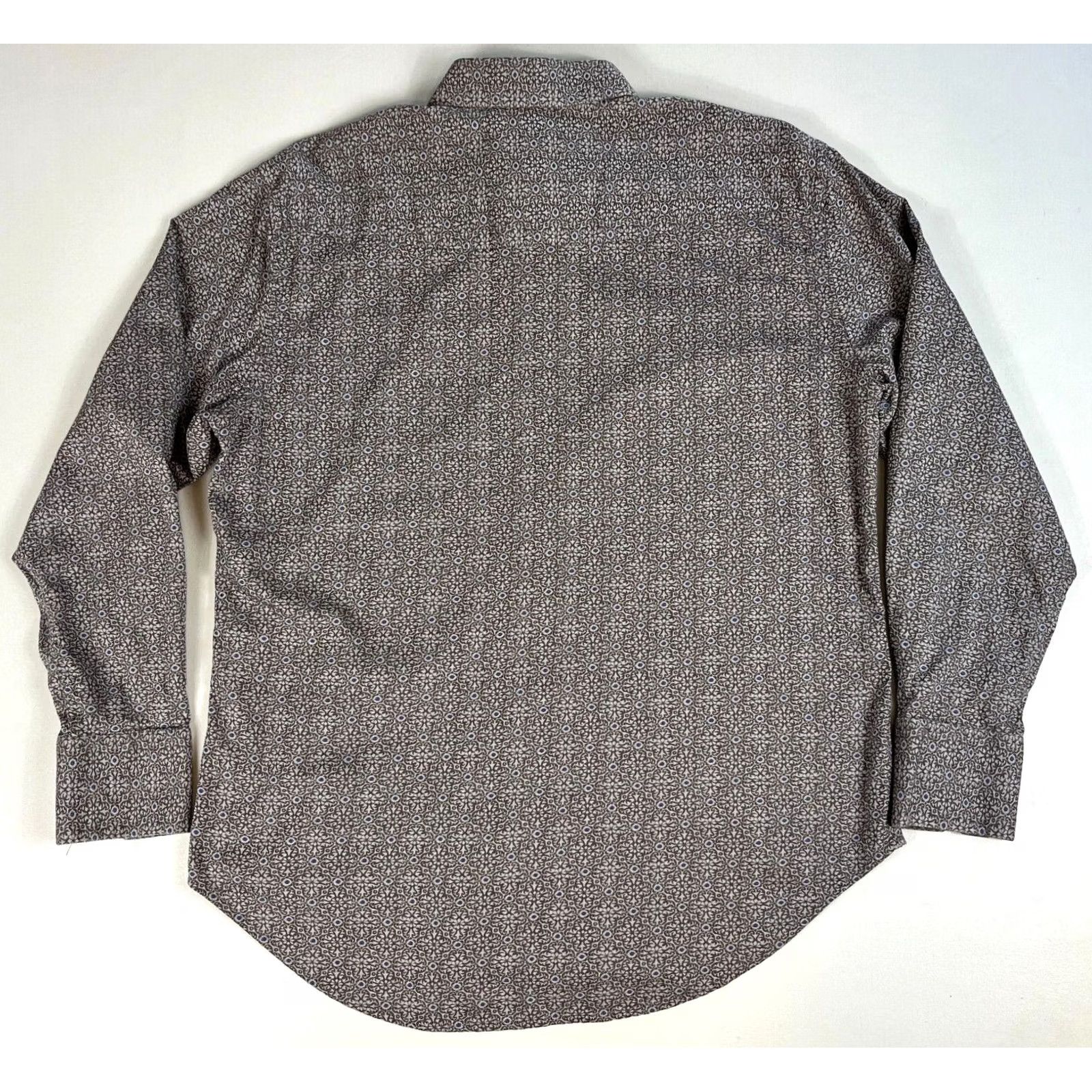 Robert Graham VINTAGE Robert Graham Button-Up Shirt Foulard Silk Trim Sz XL Mens Shirt Brown 100% Cotton Long Sleeve Collared Button-Up with Silk Trim Size US XL / EU 56 / 4 - 3 Thumbnail