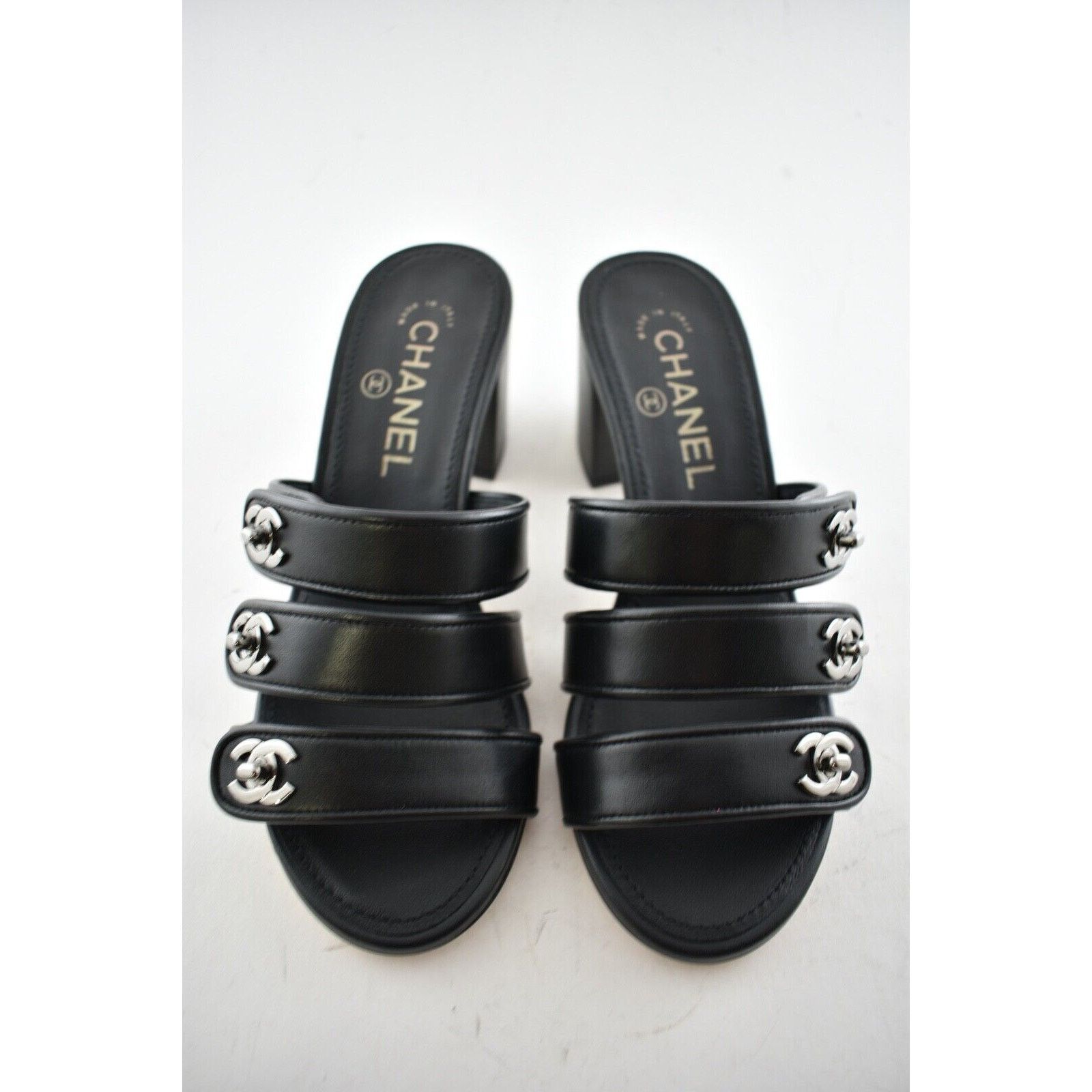 Chanel 19P Turnlock CC Logo Mule Strap Slide Block Heel Sandal 36 Size US 6 / IT 36 - 6 Thumbnail