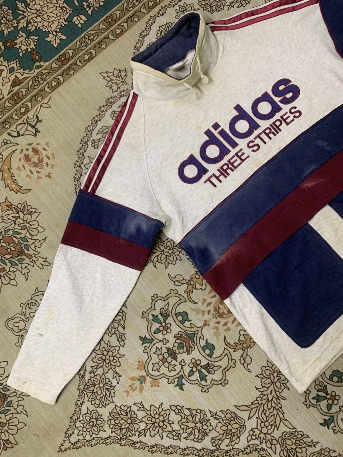 Adidas VINTAGE ADIDAS SWEATSHIRTS 90s BIG LOGO Size US M / EU 48-50 / 2 - 3 Thumbnail
