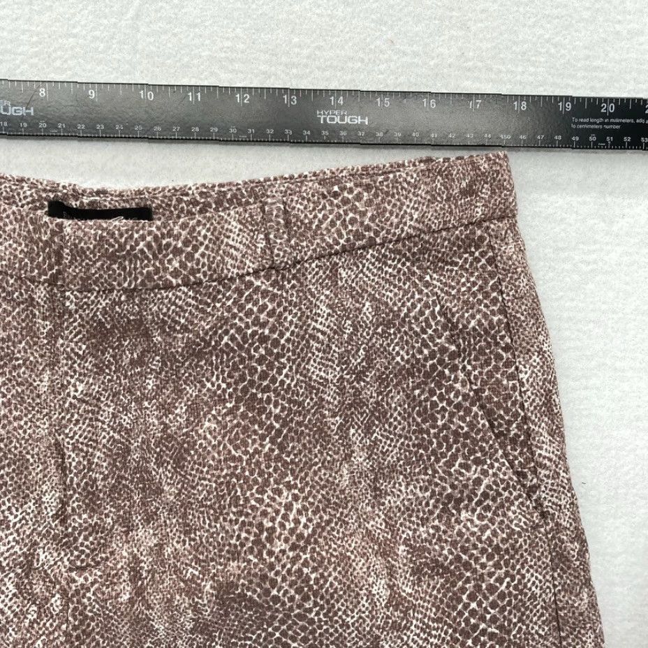 Banana Republic Banana Republic Shorts Women's 14 Brown Snakeskin Print Stretch Fabric Casual Size 36" / US 14 / IT 50 - 7 Thumbnail