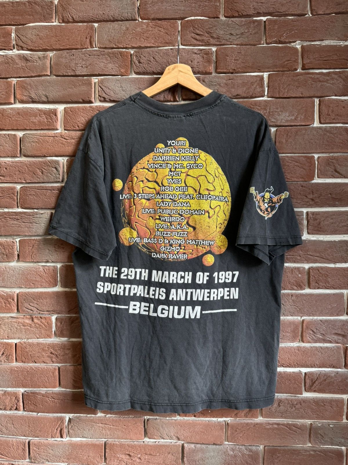 Band Tees Rare Vintage 1997 Thunderdome Belgium Gabber Band Tshirt 90s Size US XL / EU 56 / 4 - 2 Thumbnail