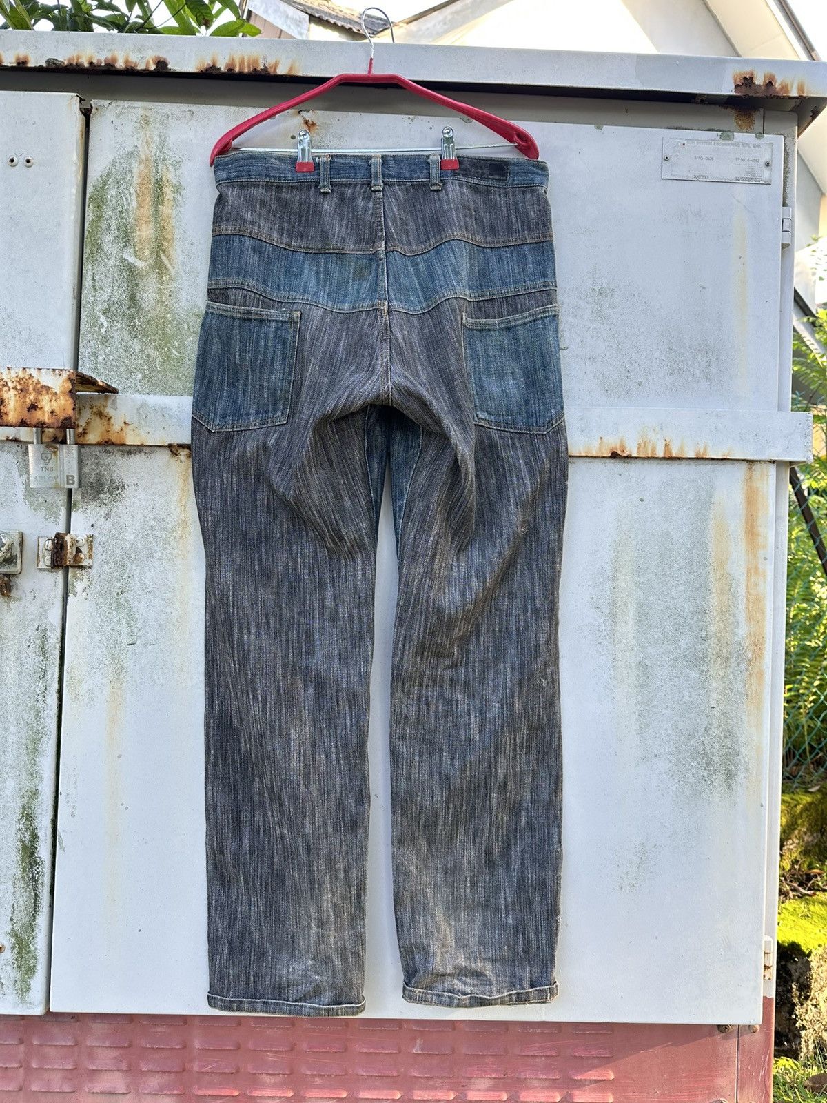 Vintage 👹Vintage Monitographic Design 2 Tone Straight Cut Jeans Size US 31 - 9 Thumbnail