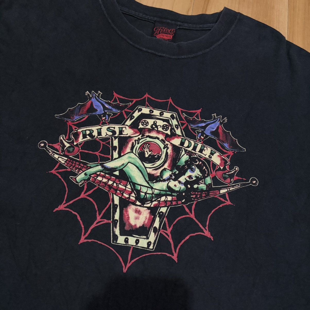 Vintage Felon clothing rise die tattoo t-shirt Size US L / EU 52-54 / 3 - 2 Thumbnail