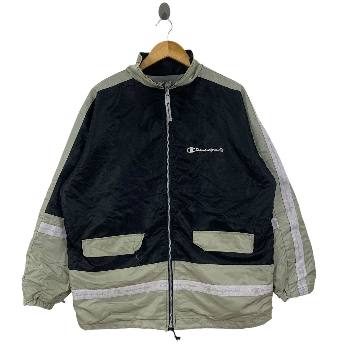 Champion Vintage CHAMPION PRODUCTS USA Thermal Lining Jacket Size US L / EU 52-54 / 3 - 4 Thumbnail