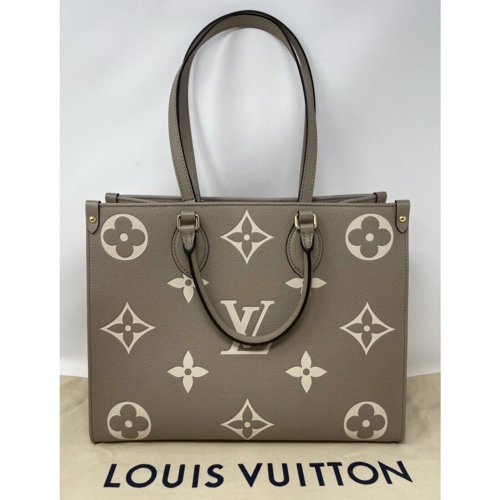 Louis Vuitton Louis Vuitton OnTheGo Tote MM Turtle Dove Brand New Rare! Size ONE SIZE - 7 Thumbnail