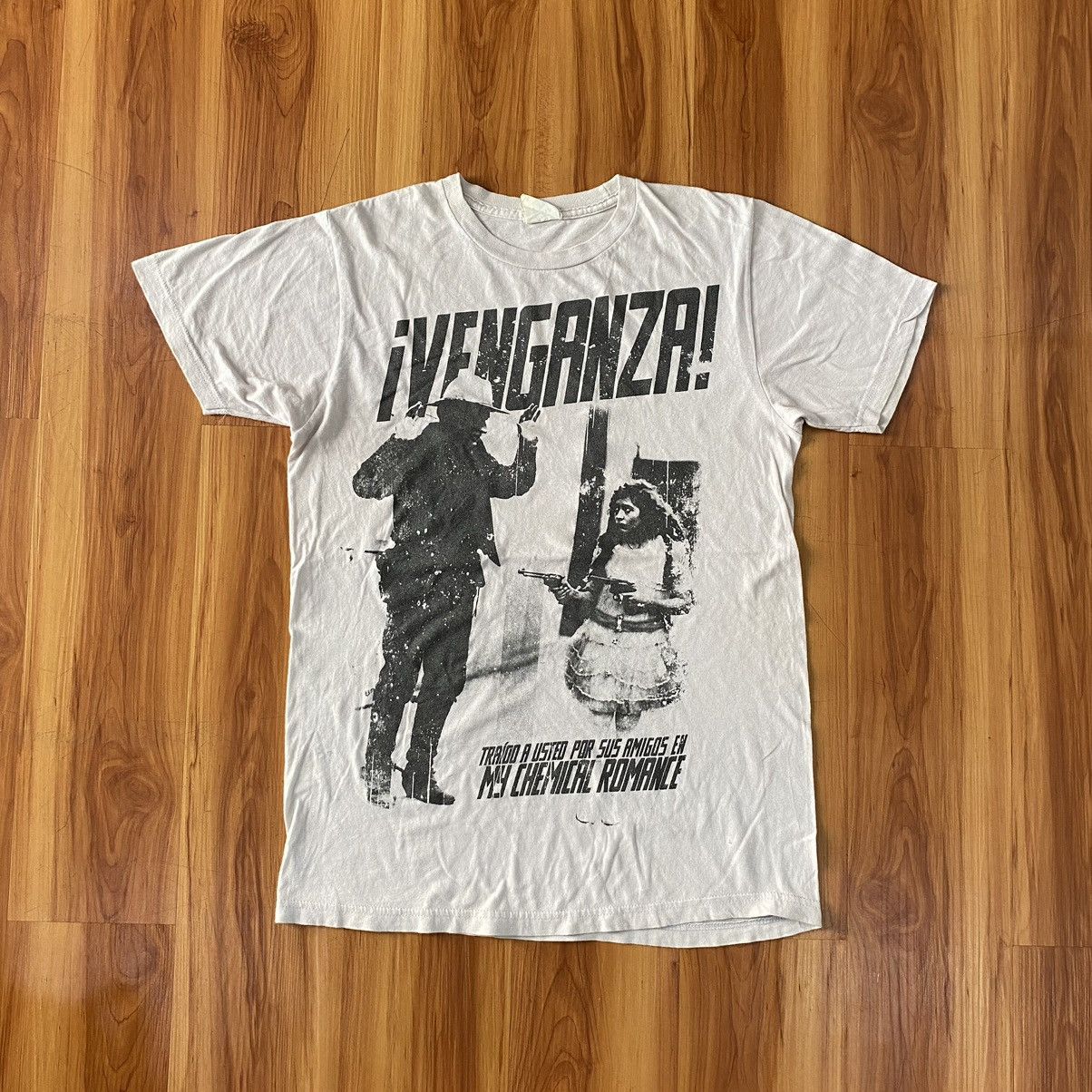 image of Band Tees x My Chemical Romance 2000’S My Chemical Romance Venganza Tshirt in Off White (Size Mediu