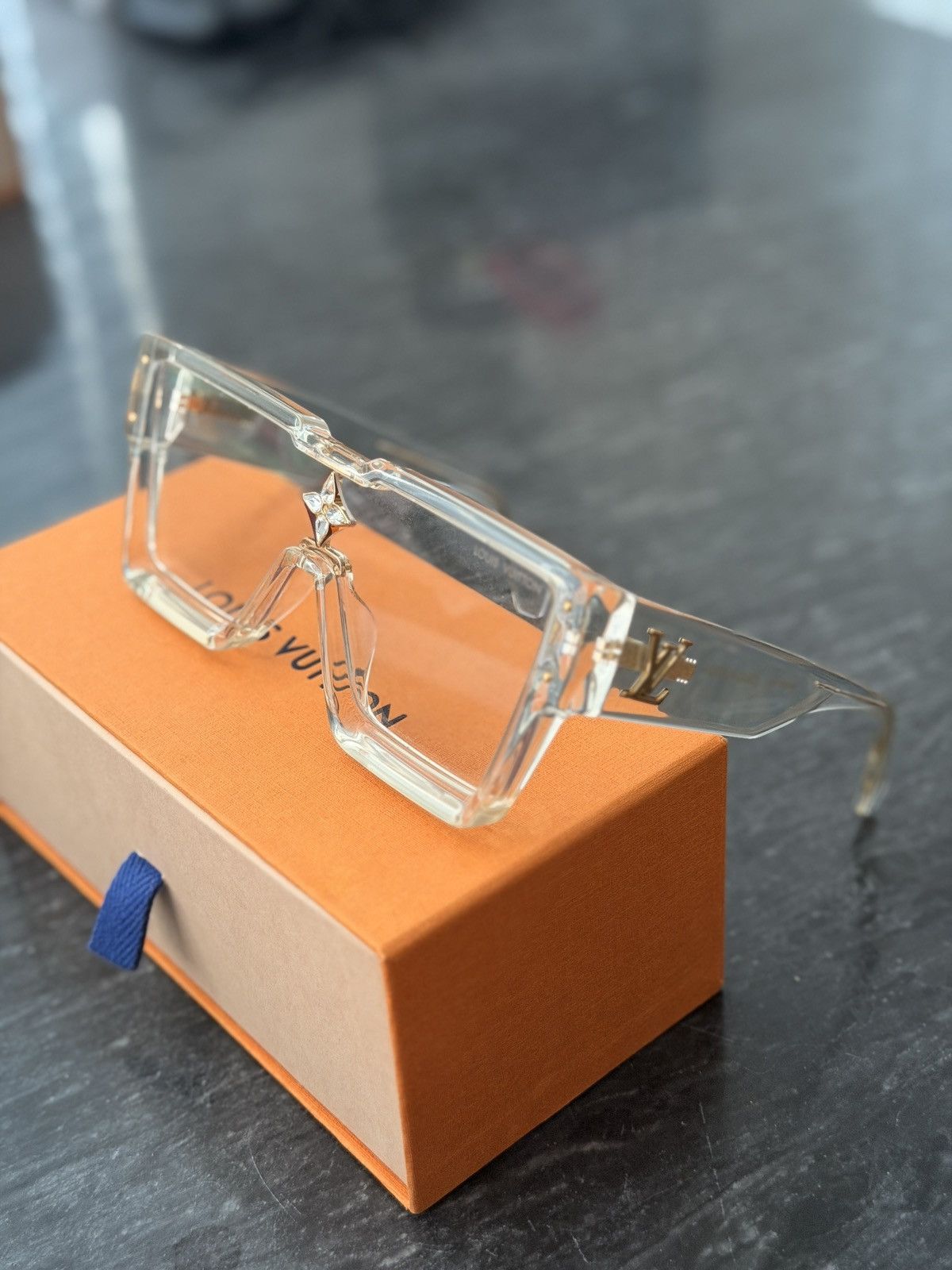 Louis Vuitton Louis Vuitton Clear Crystal-Accent cyclone Sunglasses Size ONE SIZE - 3 Thumbnail