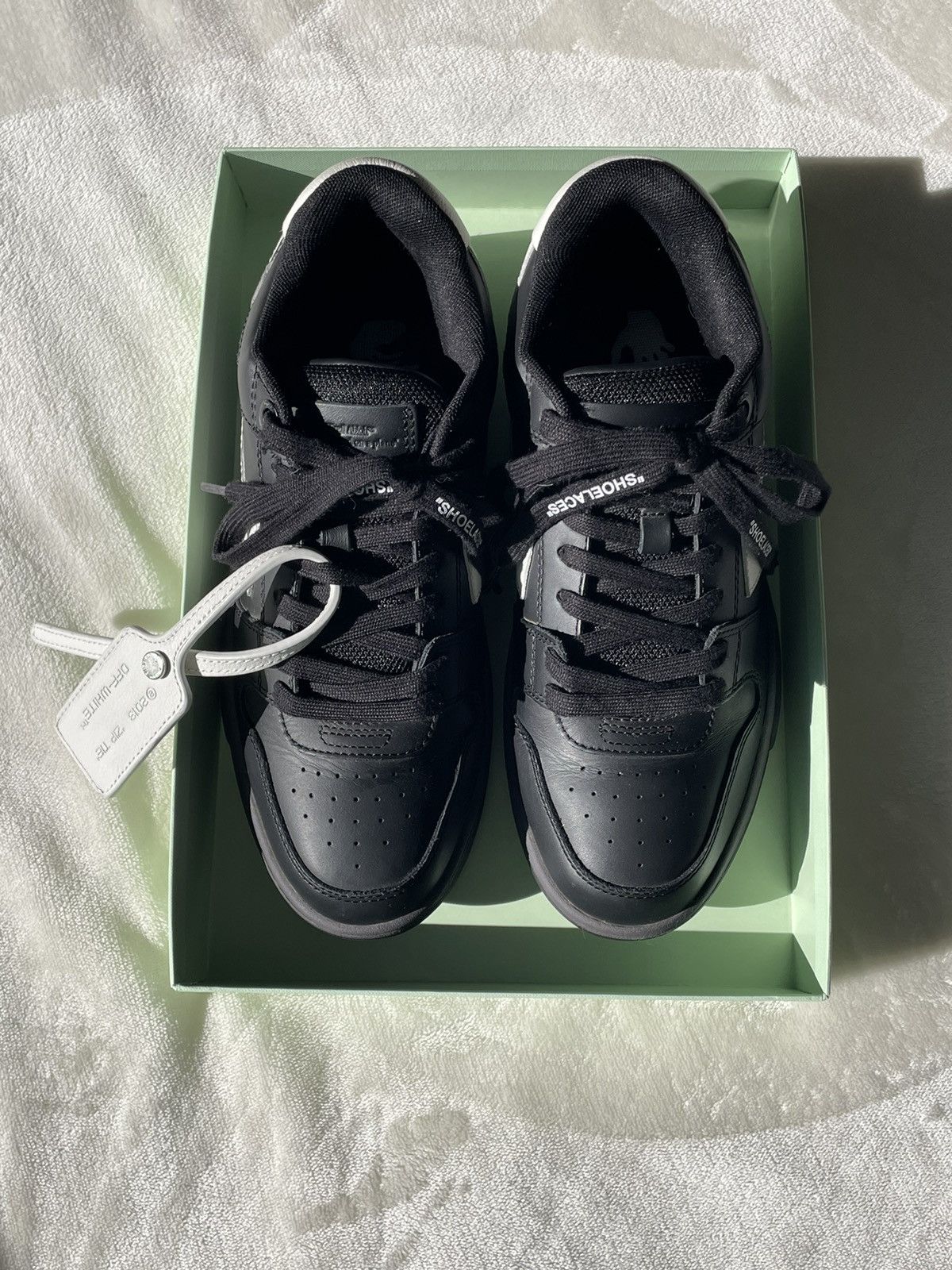 Off-White Off-White’s “OUT OF OFFICE” Sneakers in Black White Size US 6 / EU 39 - 3 Thumbnail