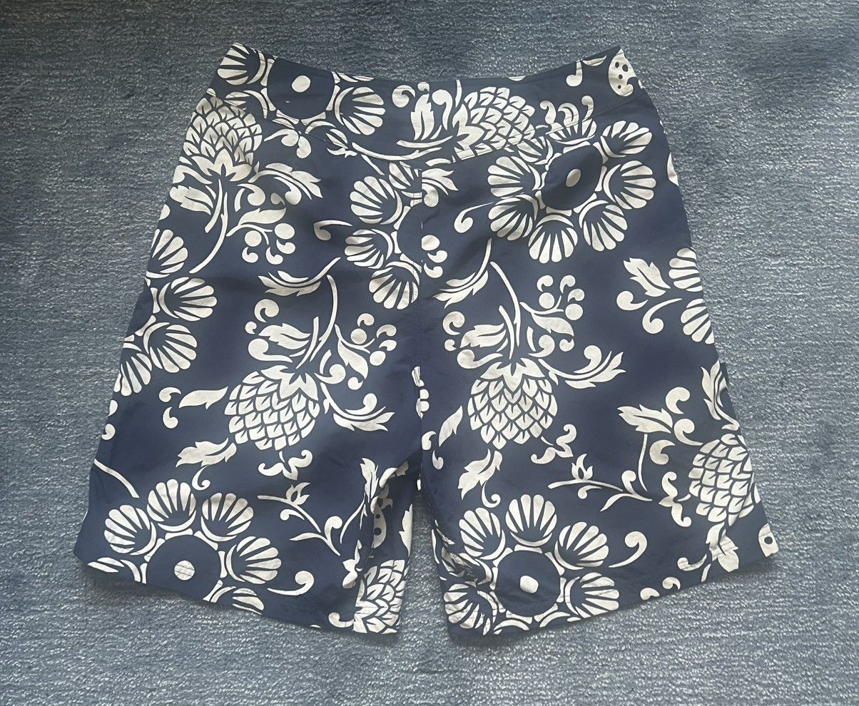 Patagonia Patagonia Men’s Board Short 32 Blue White Floral Swim Trunks Size US 32 / EU 48 - 2 Thumbnail