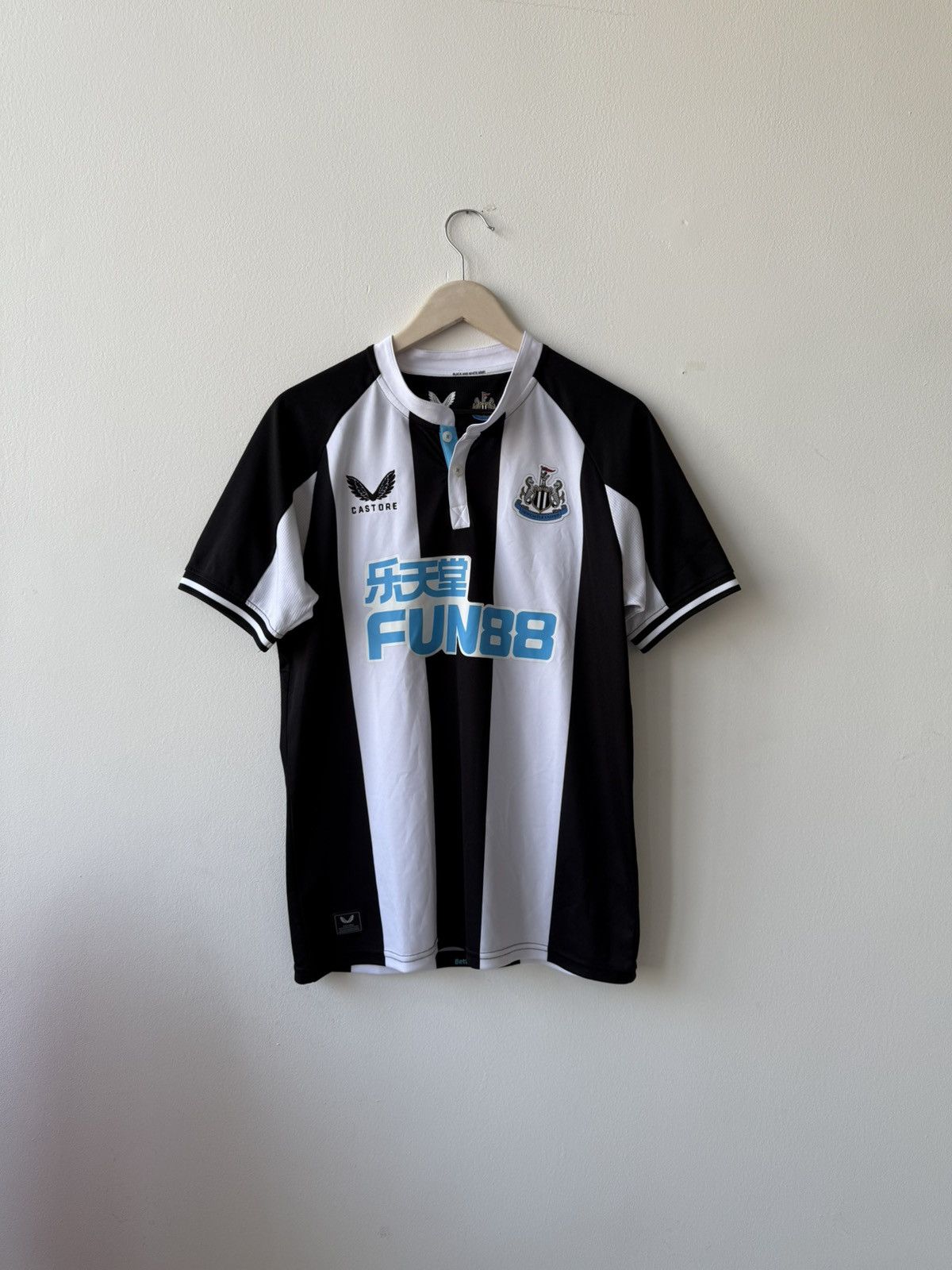 Adidas Castore Newcastle United 2021/2022 Home Jersey Size US L / EU 52-54 / 3 - 1 Thumbnail