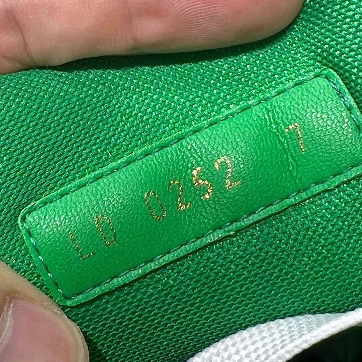 Louis Vuitton Louis Vuitton Trainer Eco Green UK7 CD0983 Size US 8 / EU 41 - 8 Thumbnail