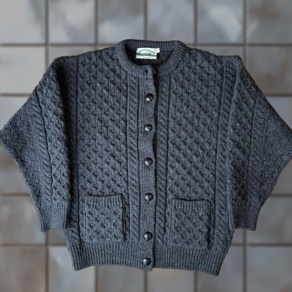 Vintage VINTAGE Aran Crafts Cable Knit Cardigan S Gray Wool Ireland Fisherman Winter Outdoors Size S / US 4 / IT 40 - 1 Thumbnail