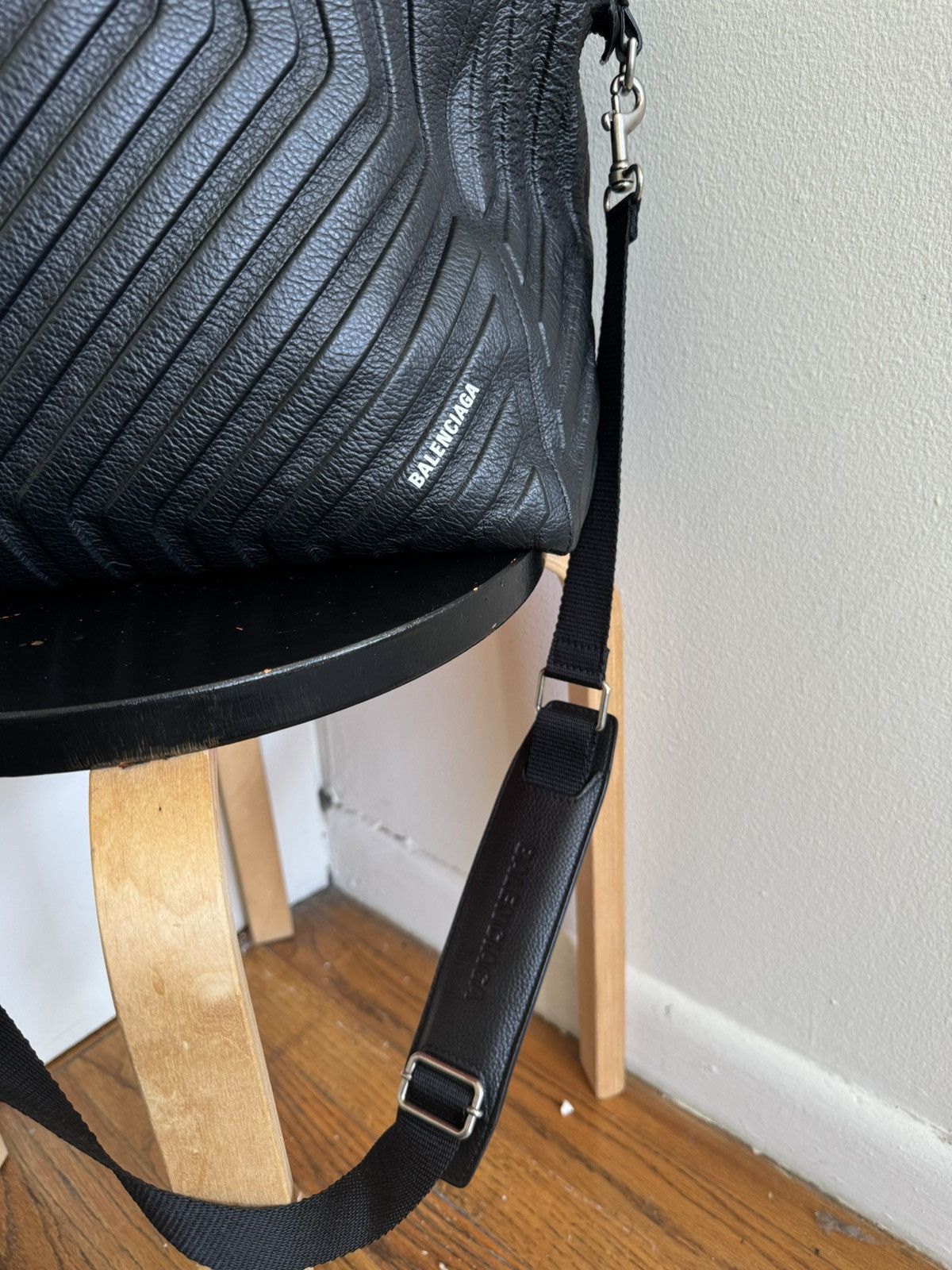 Balenciaga Balenciaga Car Mat Sling Bag Size ONE SIZE - 4 Thumbnail