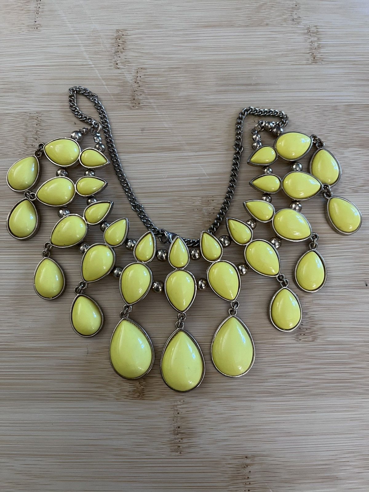 Other Yellow Teardrop Bib Statement Necklace Silver Tone 2010s Size ONE SIZE - 1 Thumbnail