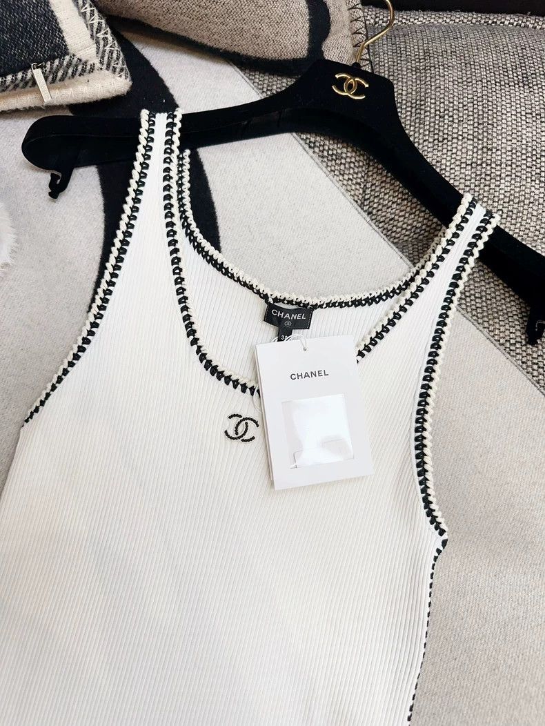 Chanel Chanel 22C early spring popular white pit stripe black edg Size XS / US 0-2 / IT 36-38 - 3 Thumbnail