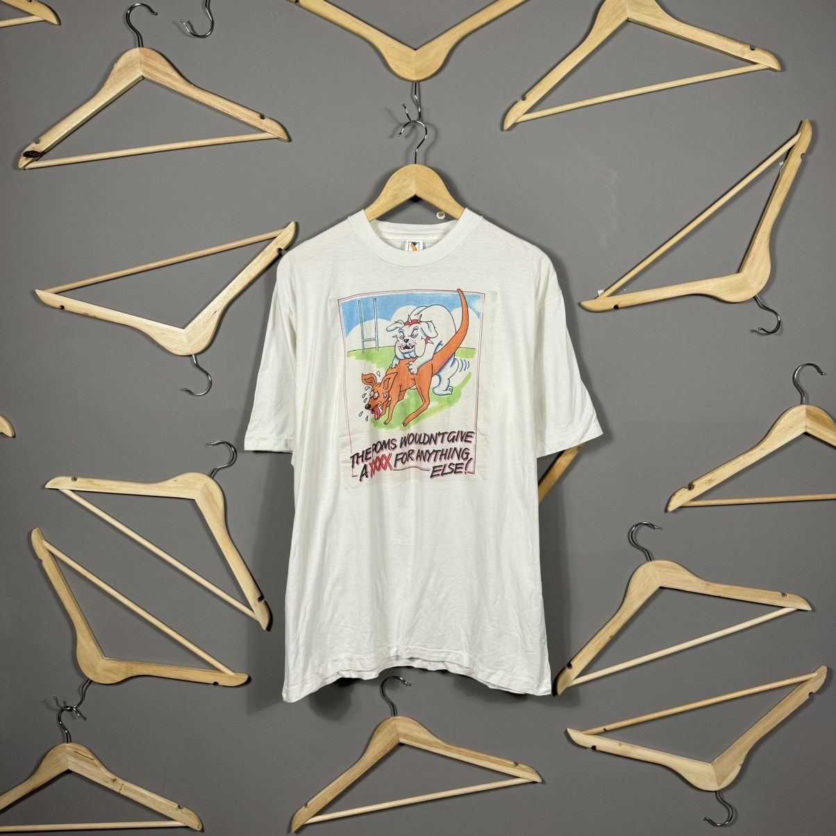 Vintage Vintage “The Poms Wouldn’t Give A XXXX For Else” T-Shirt Size US XL / EU 56 / 4 - 1 Thumbnail