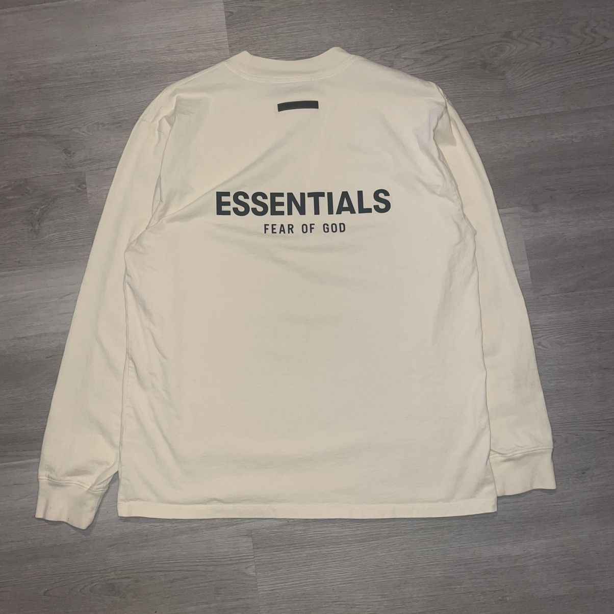 Fear of God Fear of God Essentials Long Sleeve Tee Cream Size US M / EU 48-50 / 2 - 2 Thumbnail