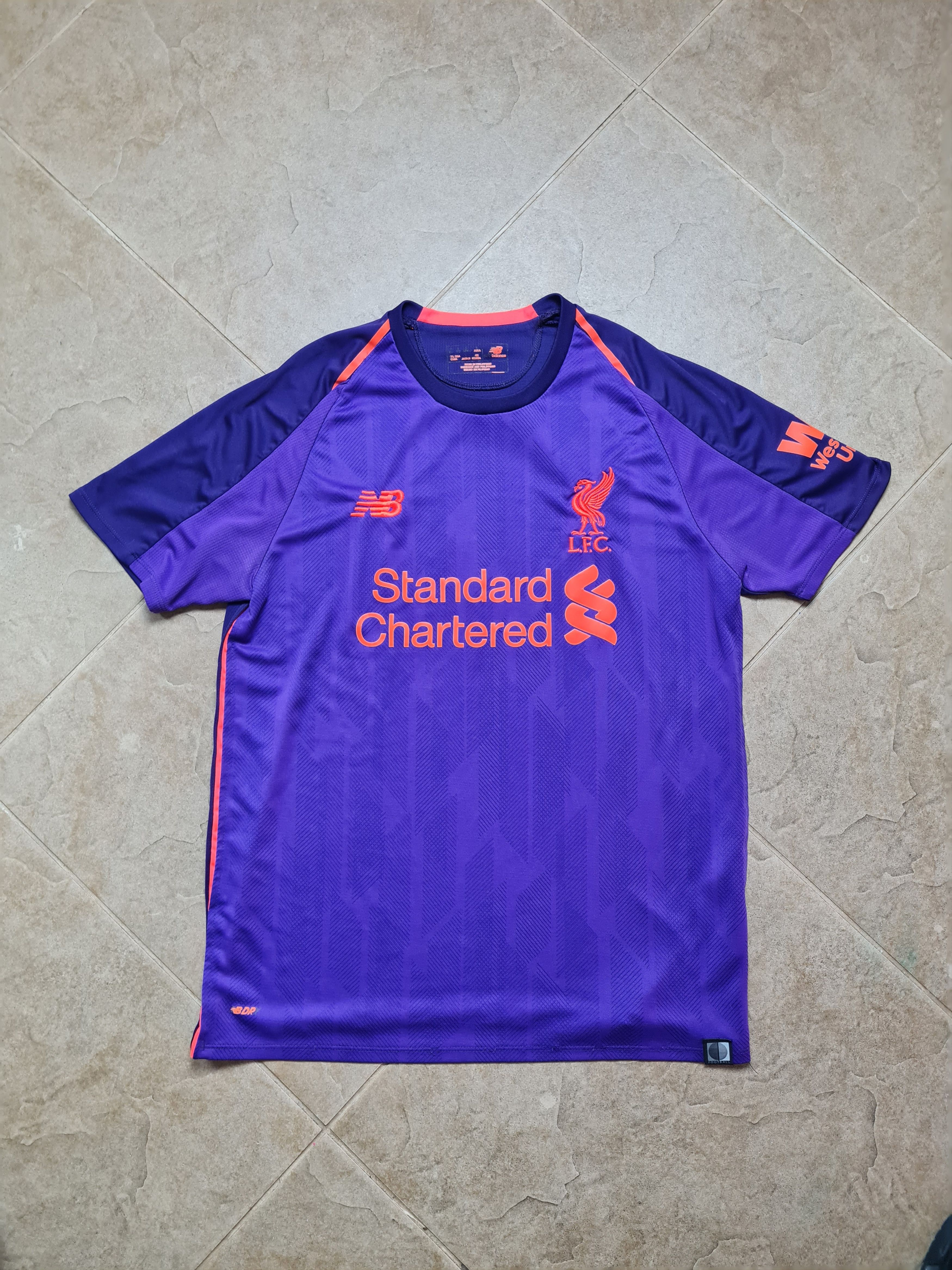 New Balance LIVERPOOL ENGLAND FOOTBALL 2018/2019 AWAY SHIRT SZ M Size US M / EU 48-50 / 2 - 1 Thumbnail