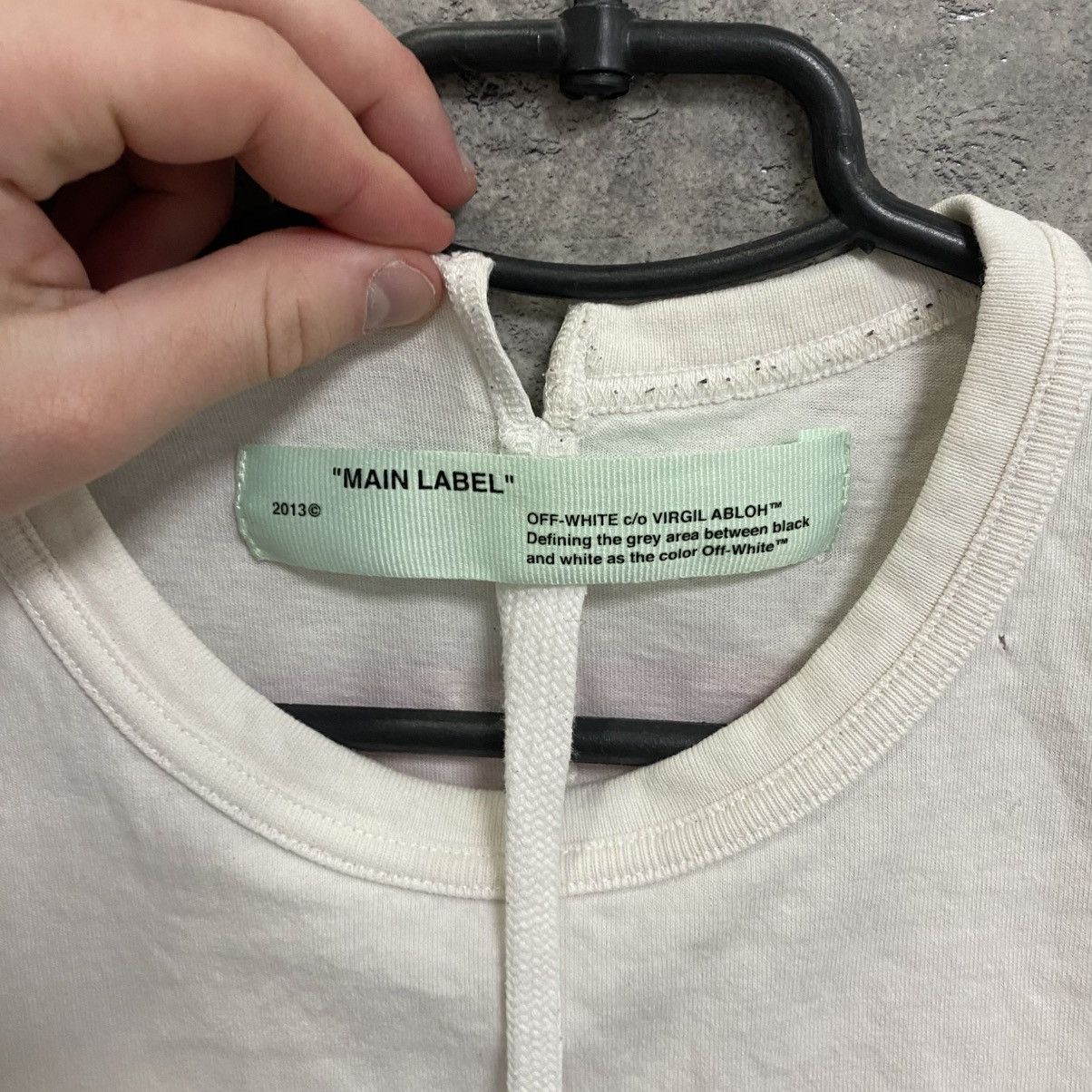 Off-White Off-White World Hand T-Shirt Size US S / EU 44-46 / 1 - 17 Thumbnail